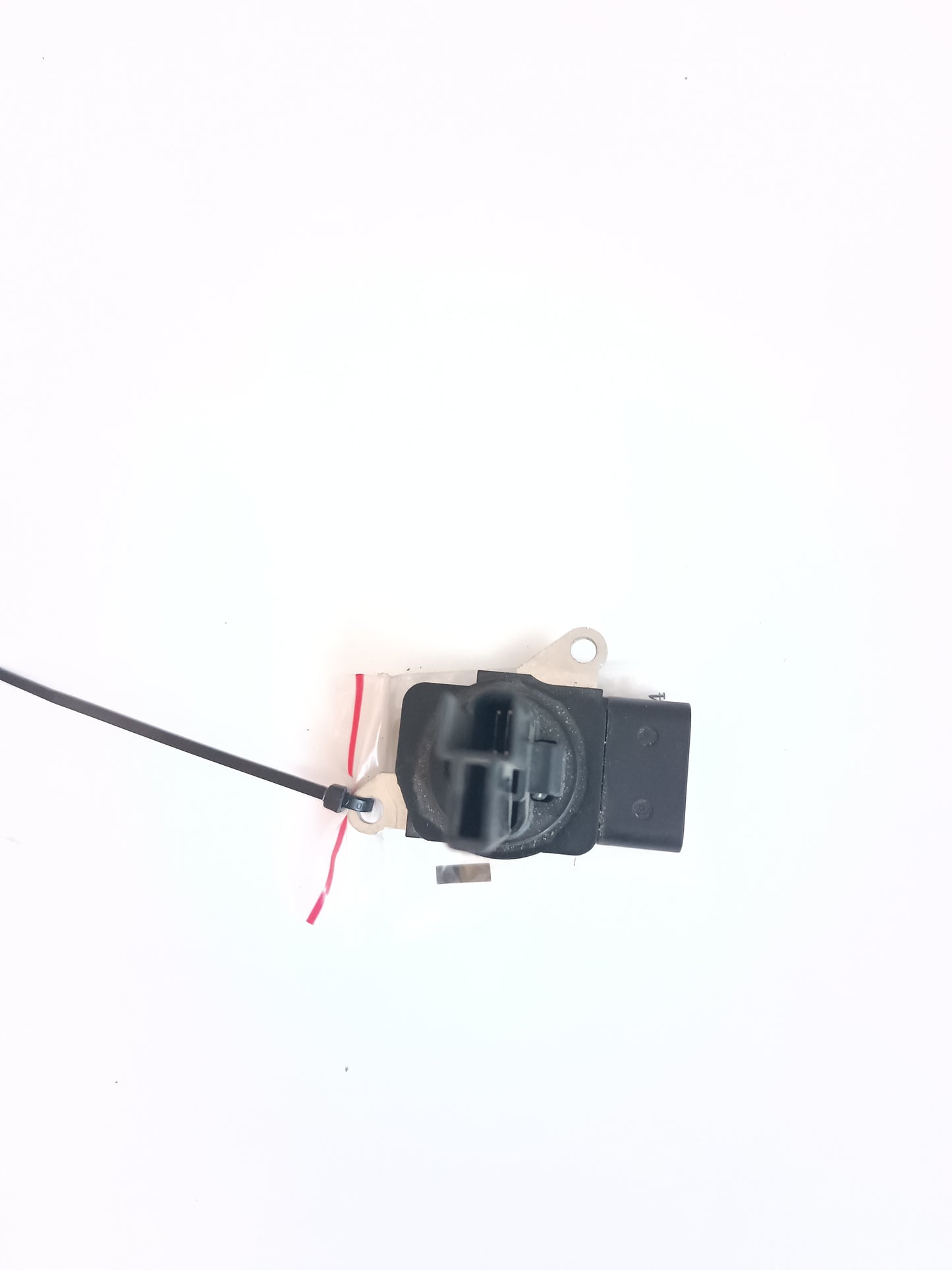LR012073,C2Z2989
