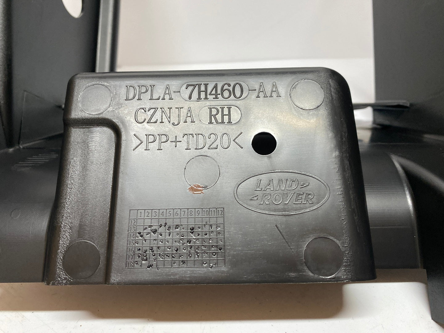 LR044395