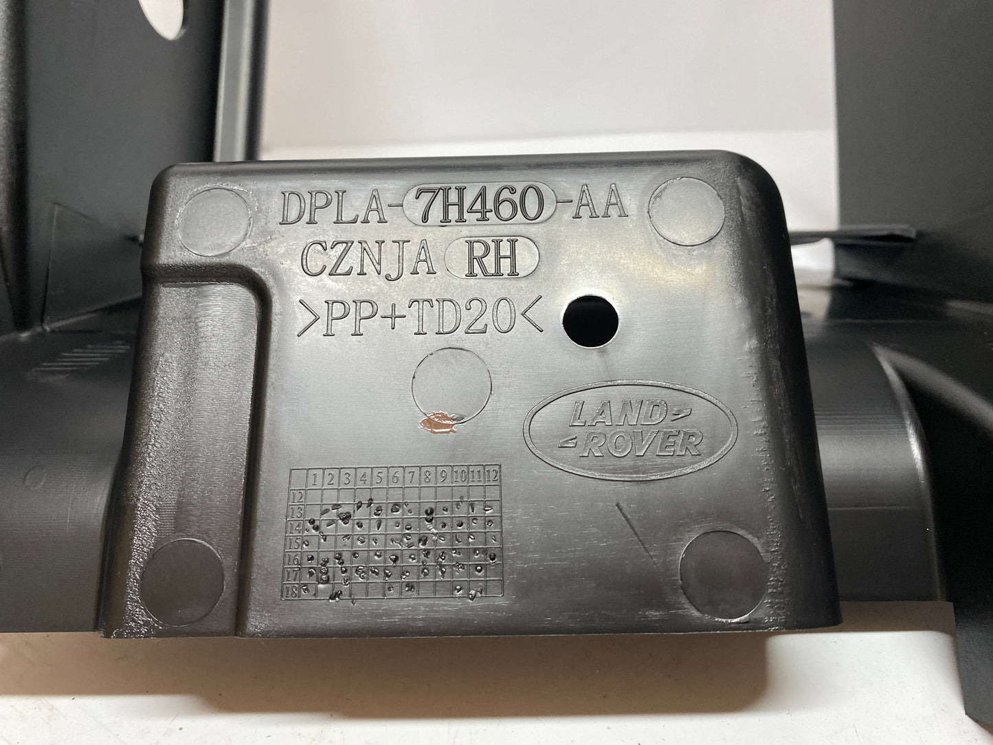 LR044395