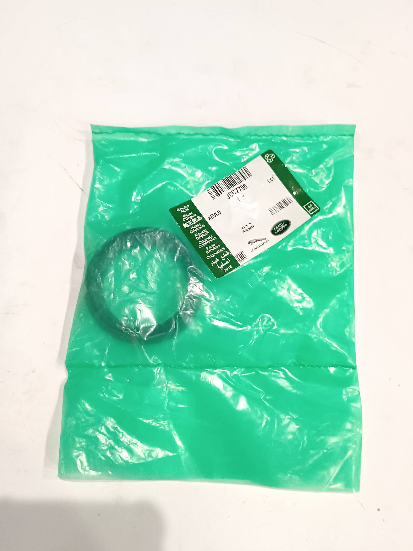 J9C7795