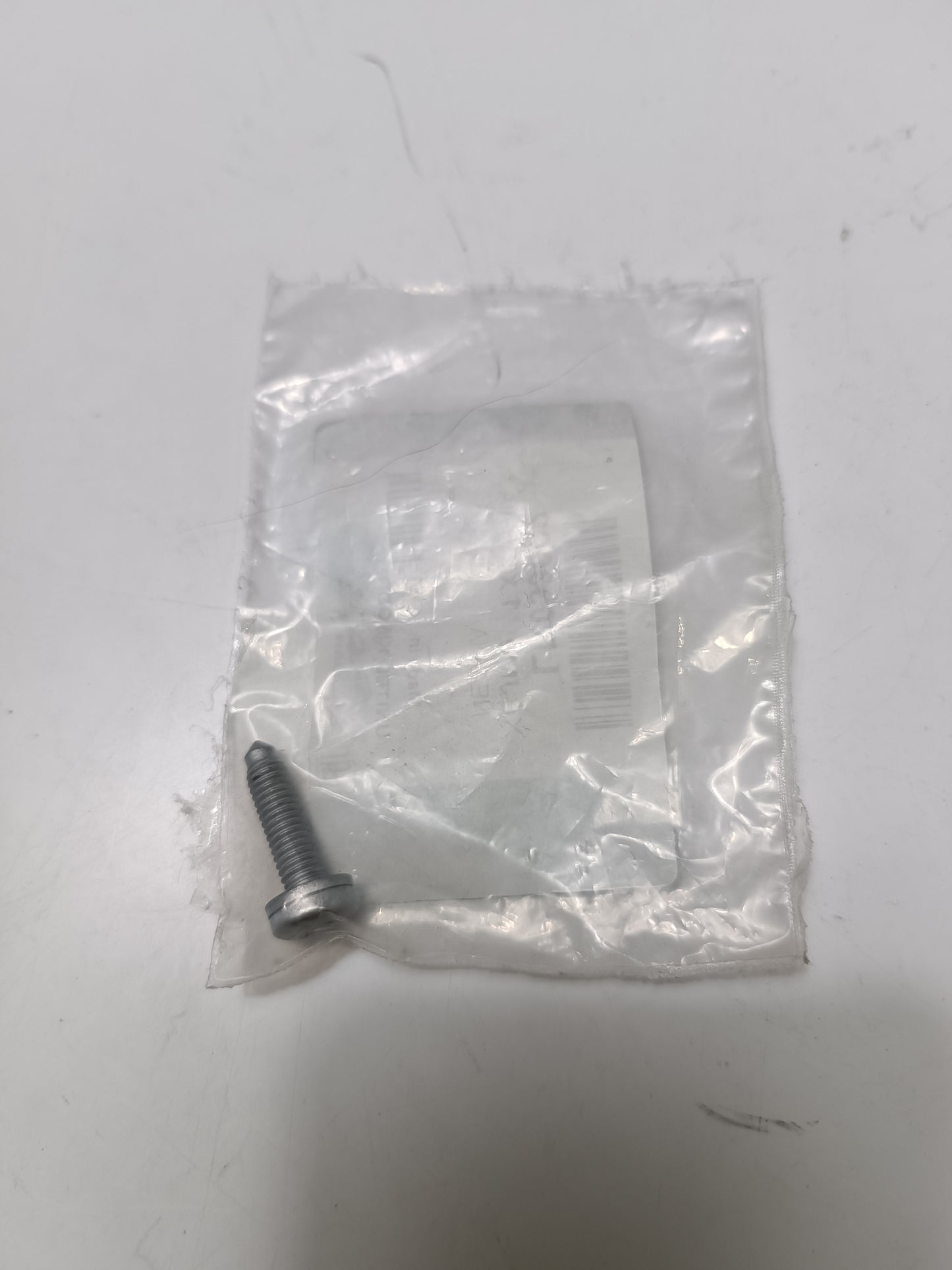 LR033002,C2D11190