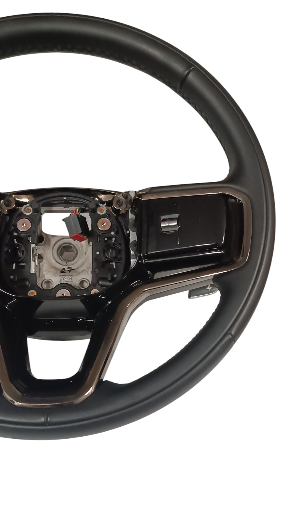 LR189233,LR185586,628123494PVJ