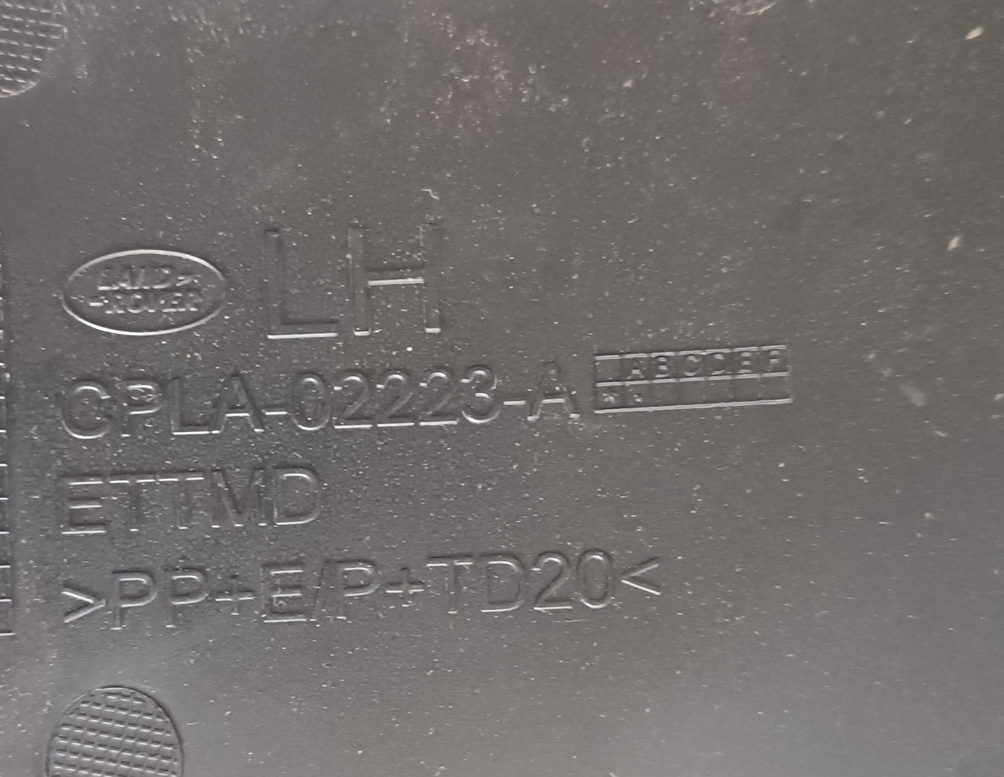 LR038083