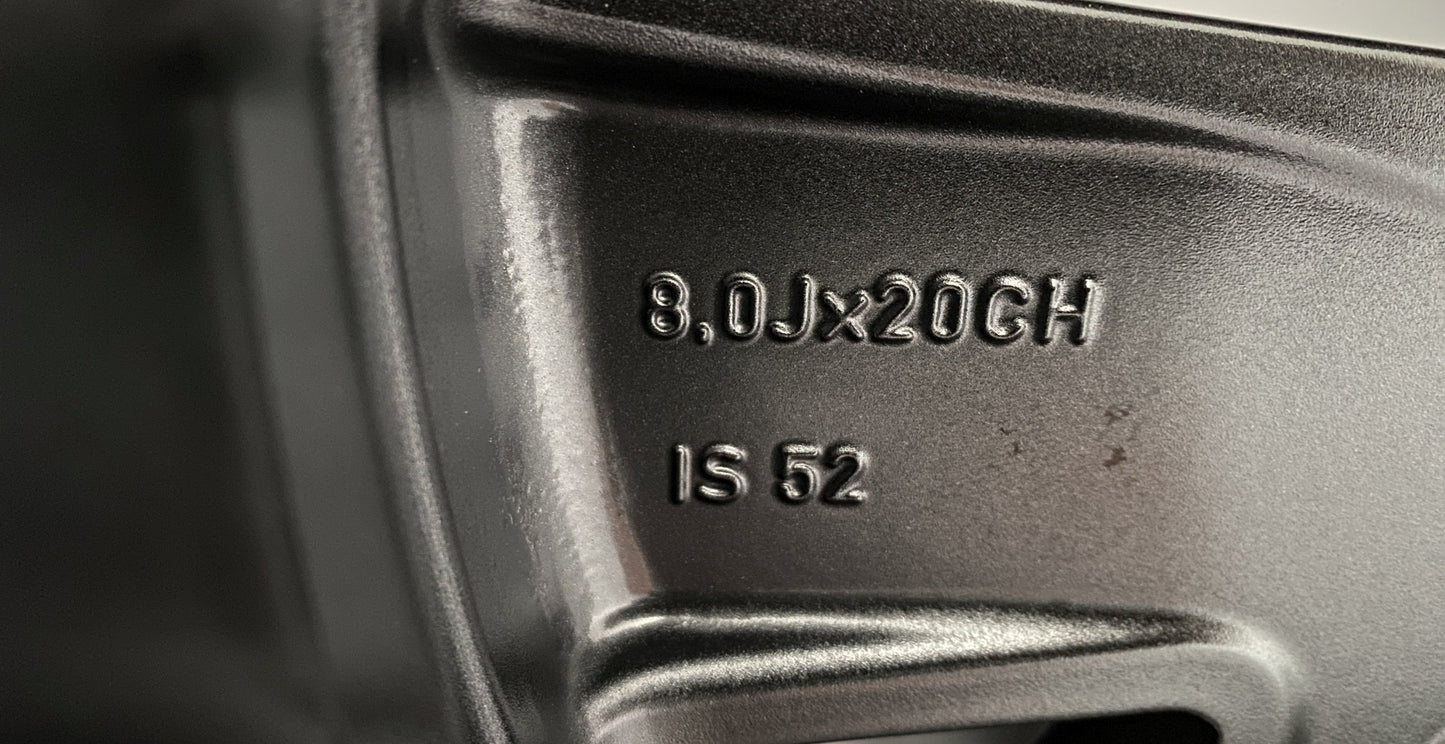 T4K3896