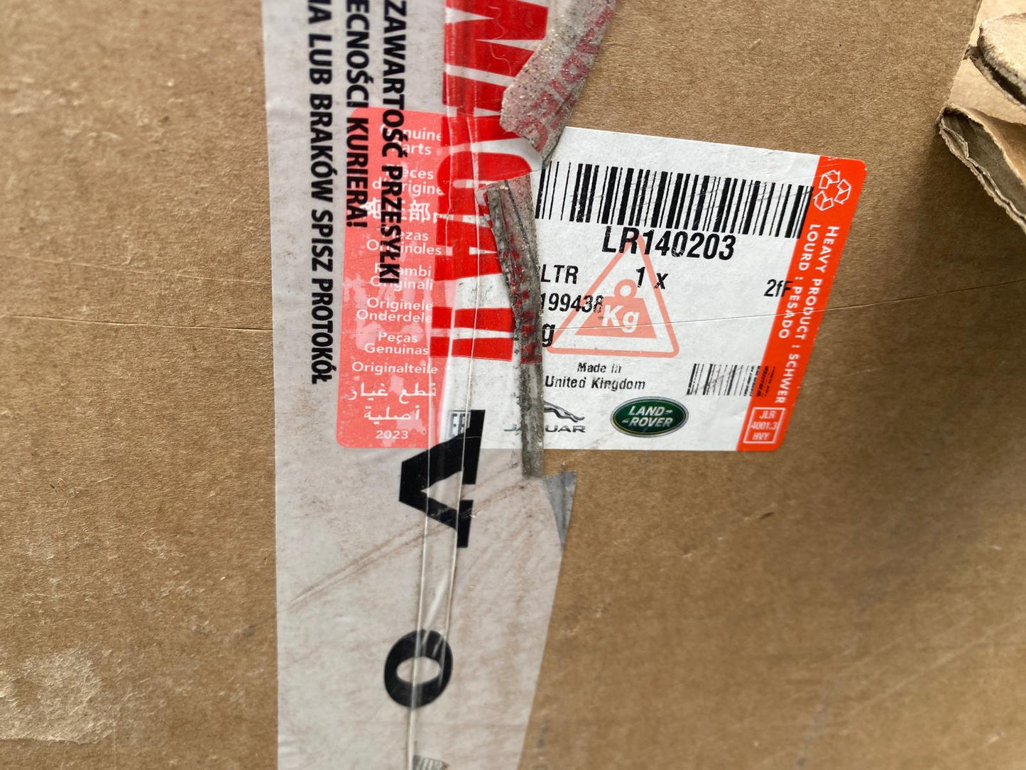 LR140203