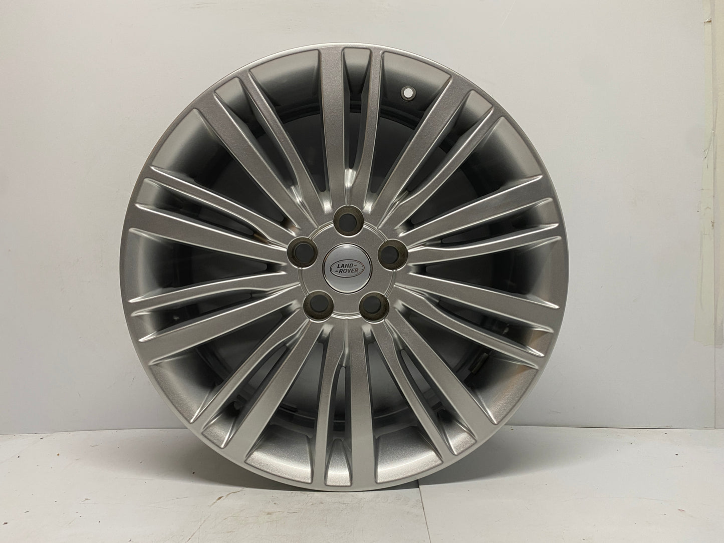 LR081589