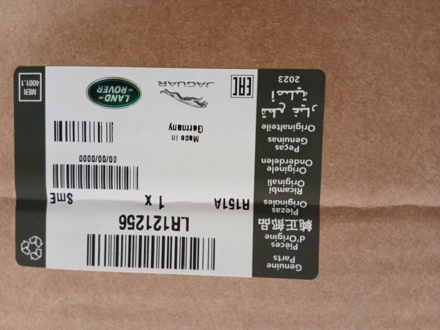 LR121256,AJ814103