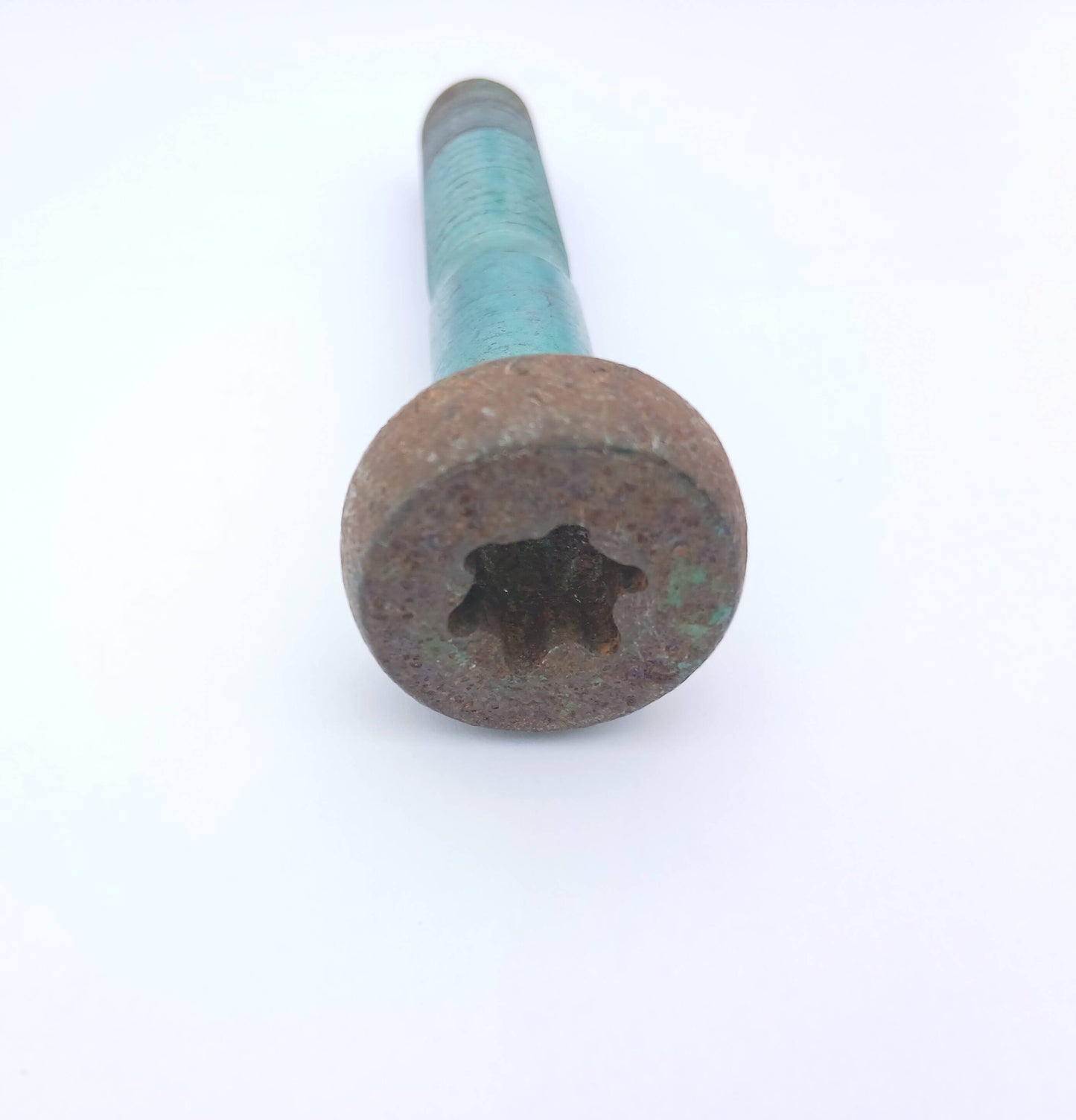 T2H17786,LR090641