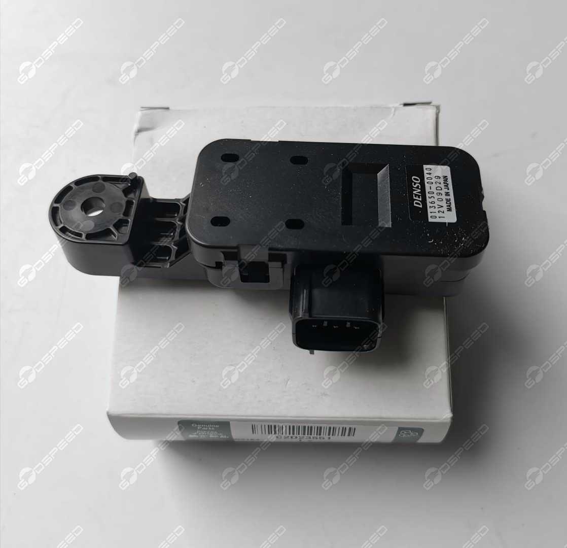 Czujnik Temperatury Na Pasie F-Type XF-250 XJ-351 XK-150 C2D23551