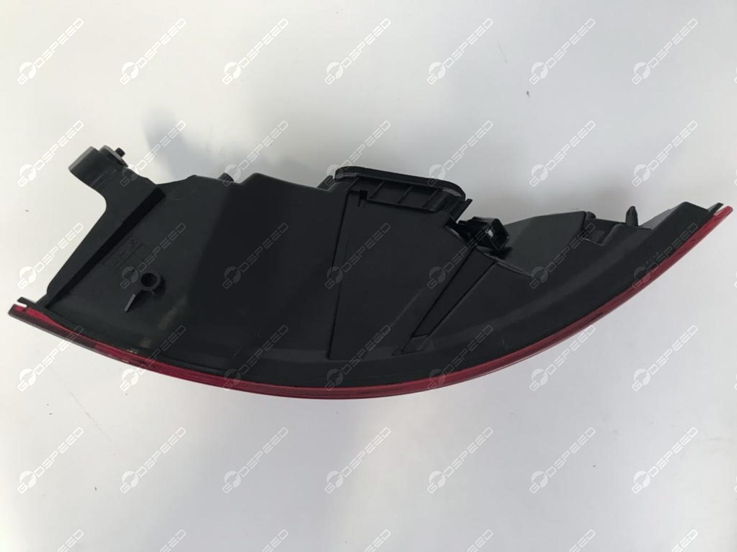 Lampa Tył W Błotnik LHD ,RHD Lewo XE (X760) T4N25429 T4N37142 Nowe