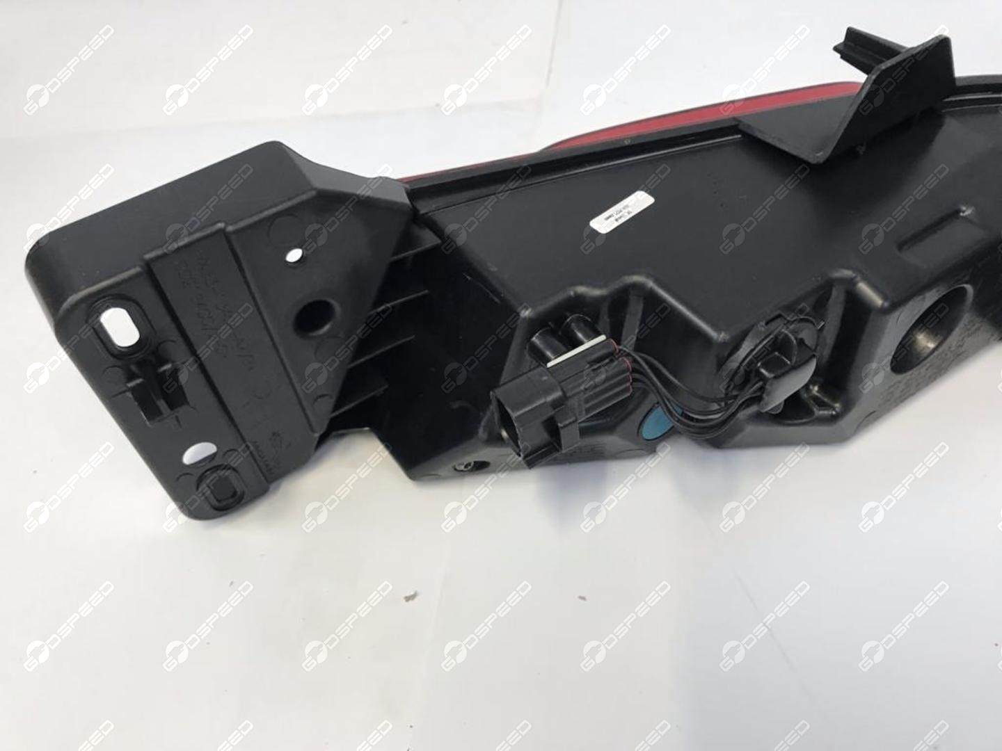 Lampa W Błotnik Tył Prawo F-TYPE (X152) T2R68846 Nowe