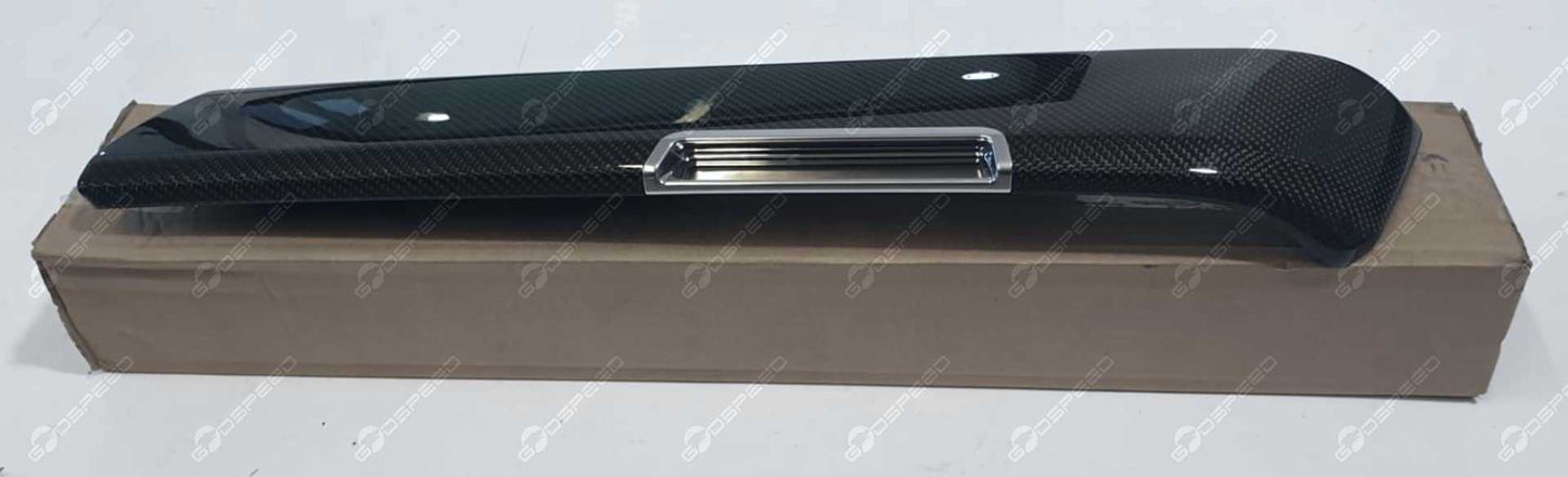 Wykończenie boczne drzwi prawe przód RR SPORT L494
LR061925 Nowe