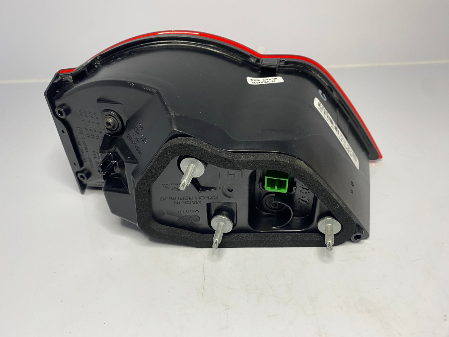 Lampa lewa tył F-PACE (X761), T4A2289 T4A37912