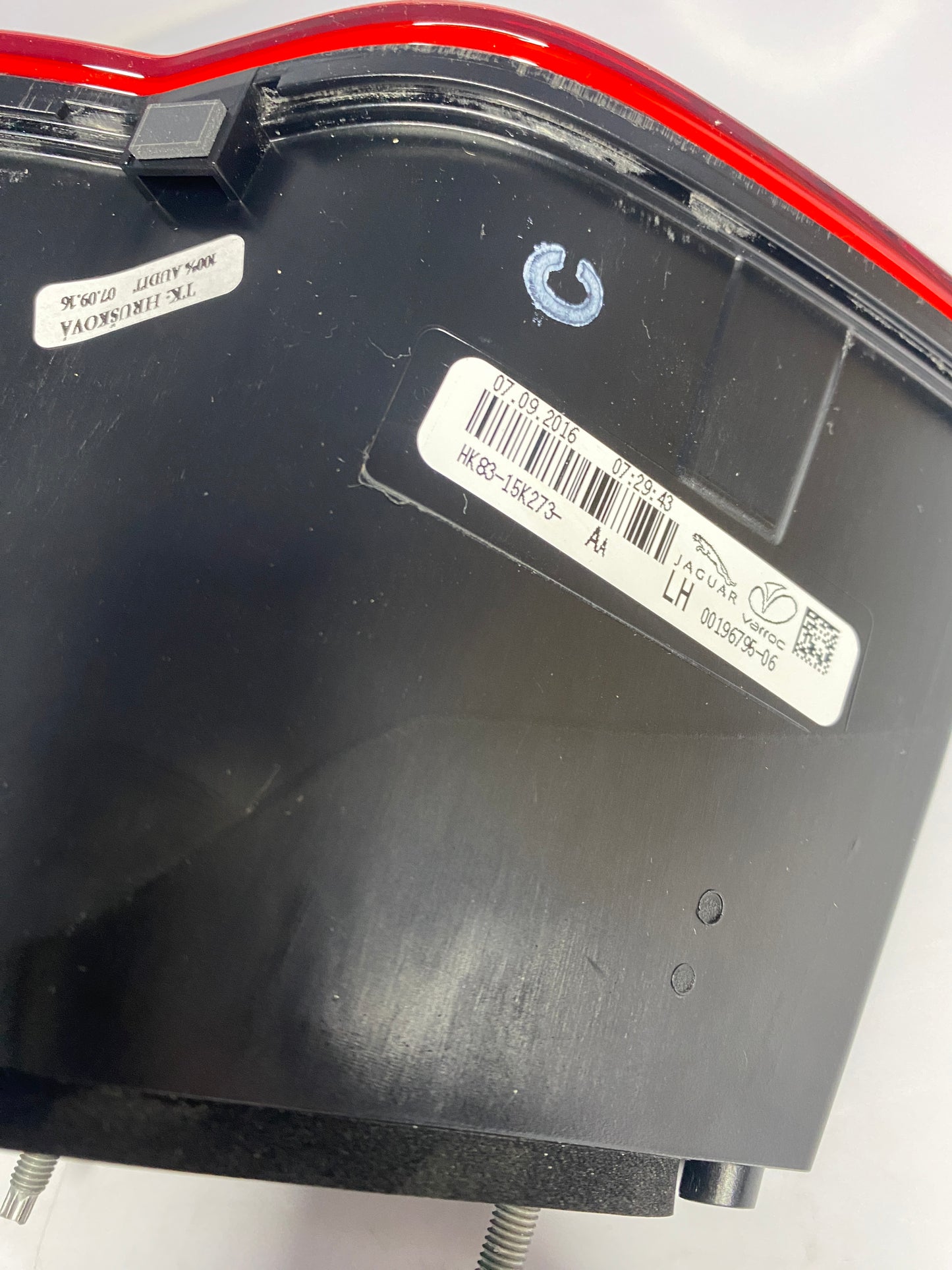 Lampa lewa tył F-PACE (X761), T4A2289 T4A37912