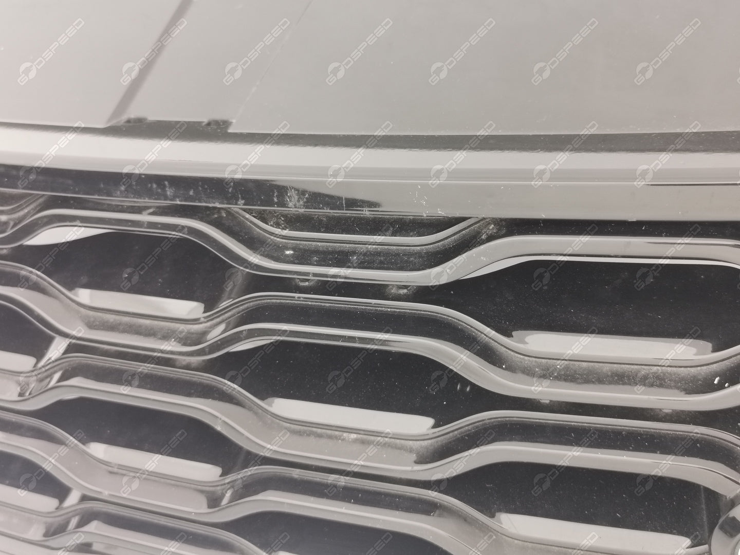 Grill środkowy zderzaka Range Rover SPORT (L494) LR104019 LR122962 Carbon - Używany