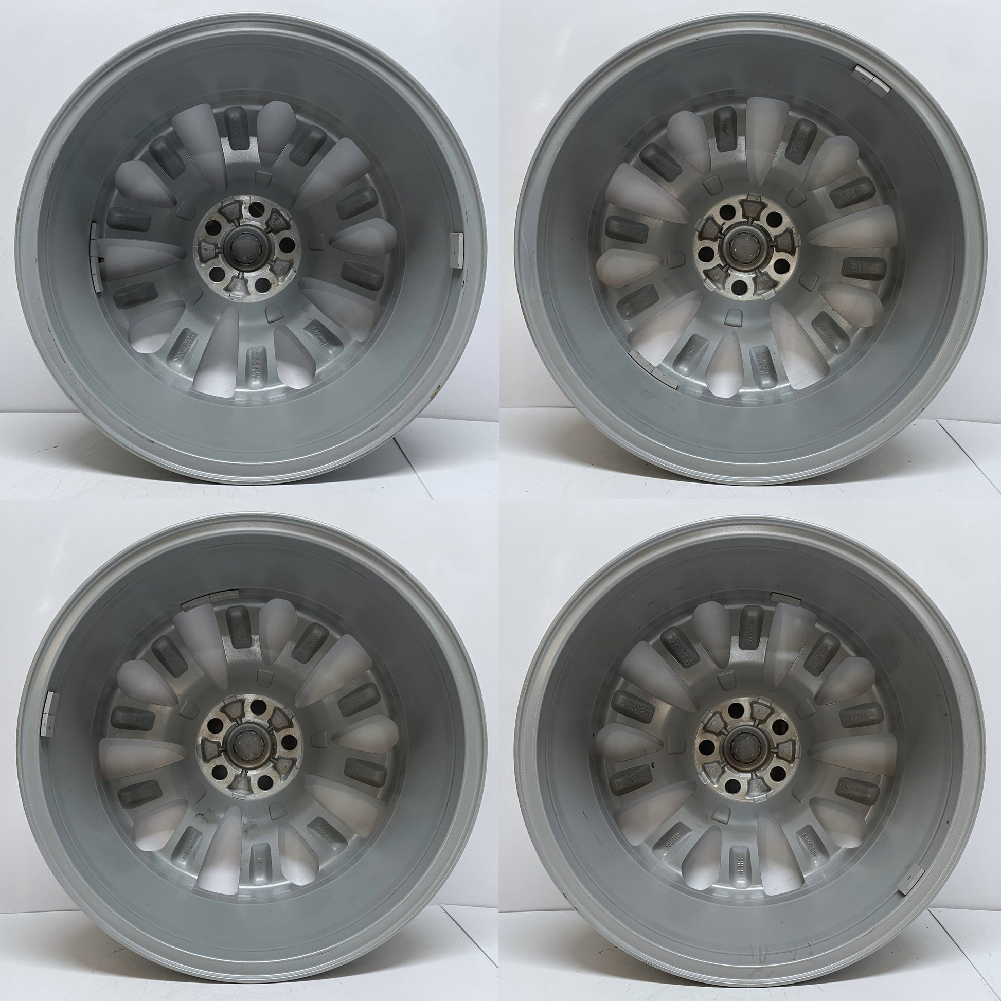 LR037745