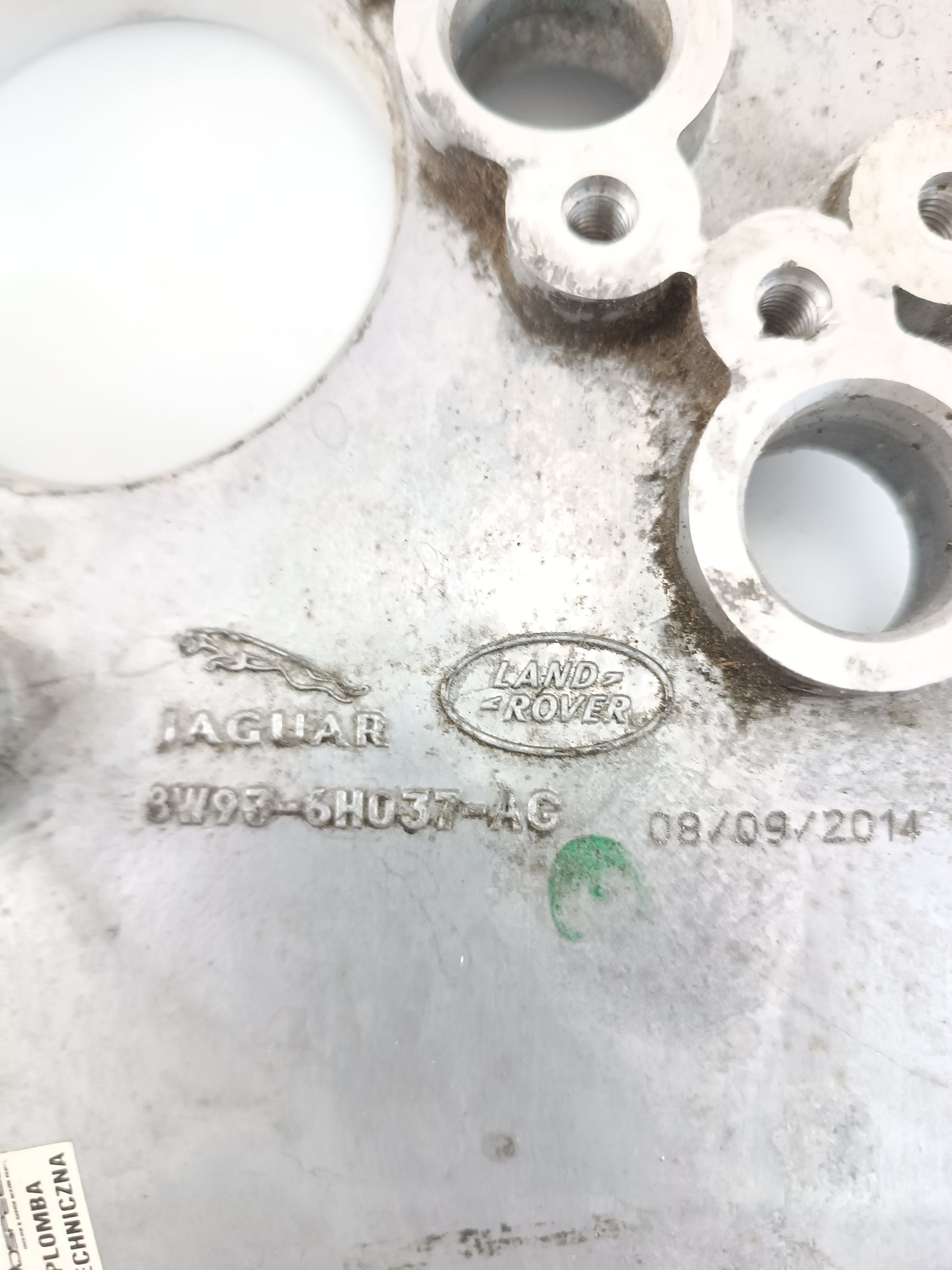 LR032086,LR011217,C2Z20304,AJ812525
