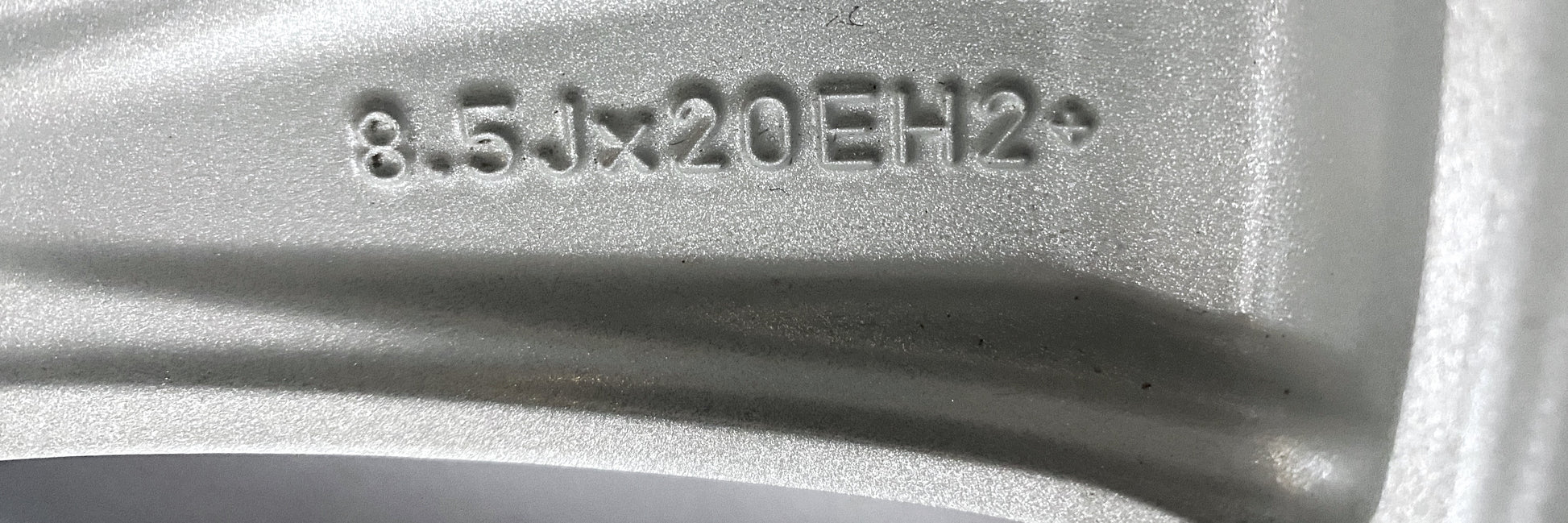 LR098800,LR098796