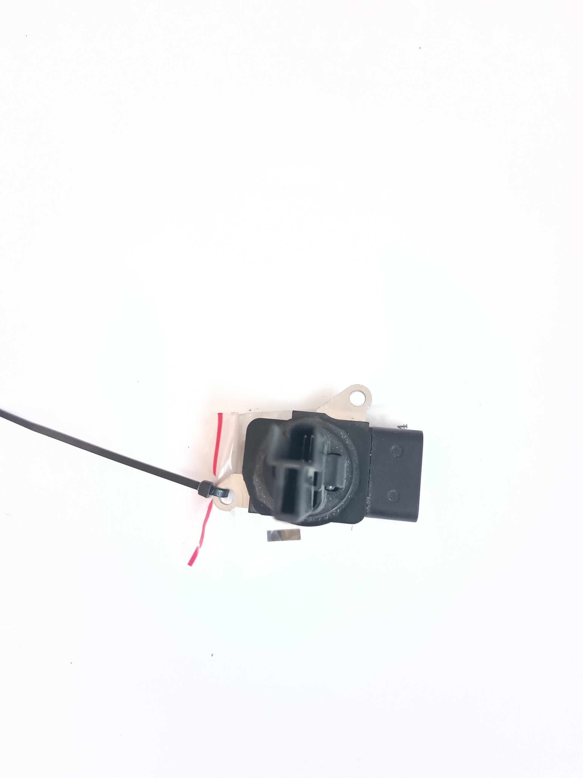 LR012073,C2Z2989