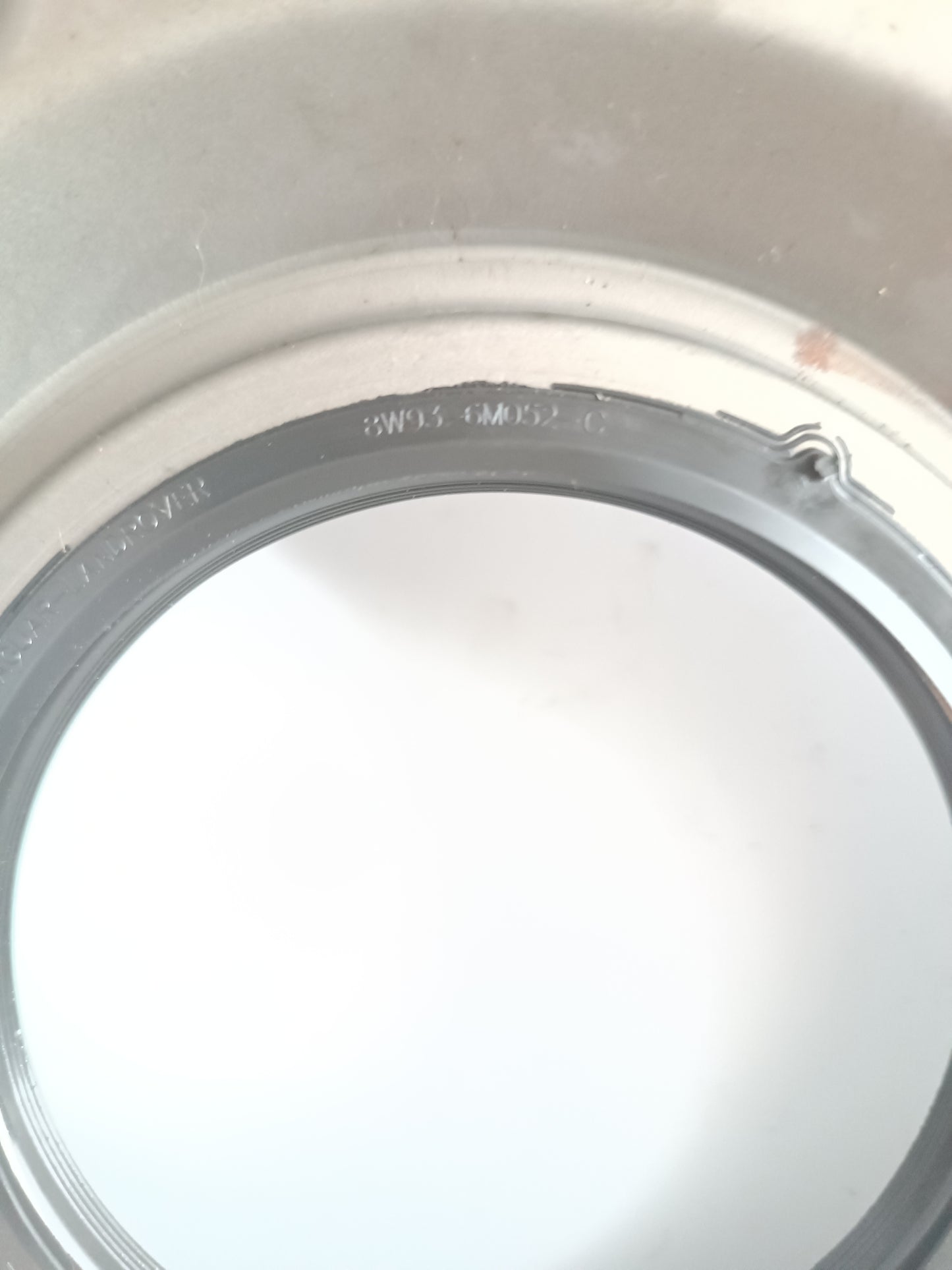 LR043721,C2Z27888