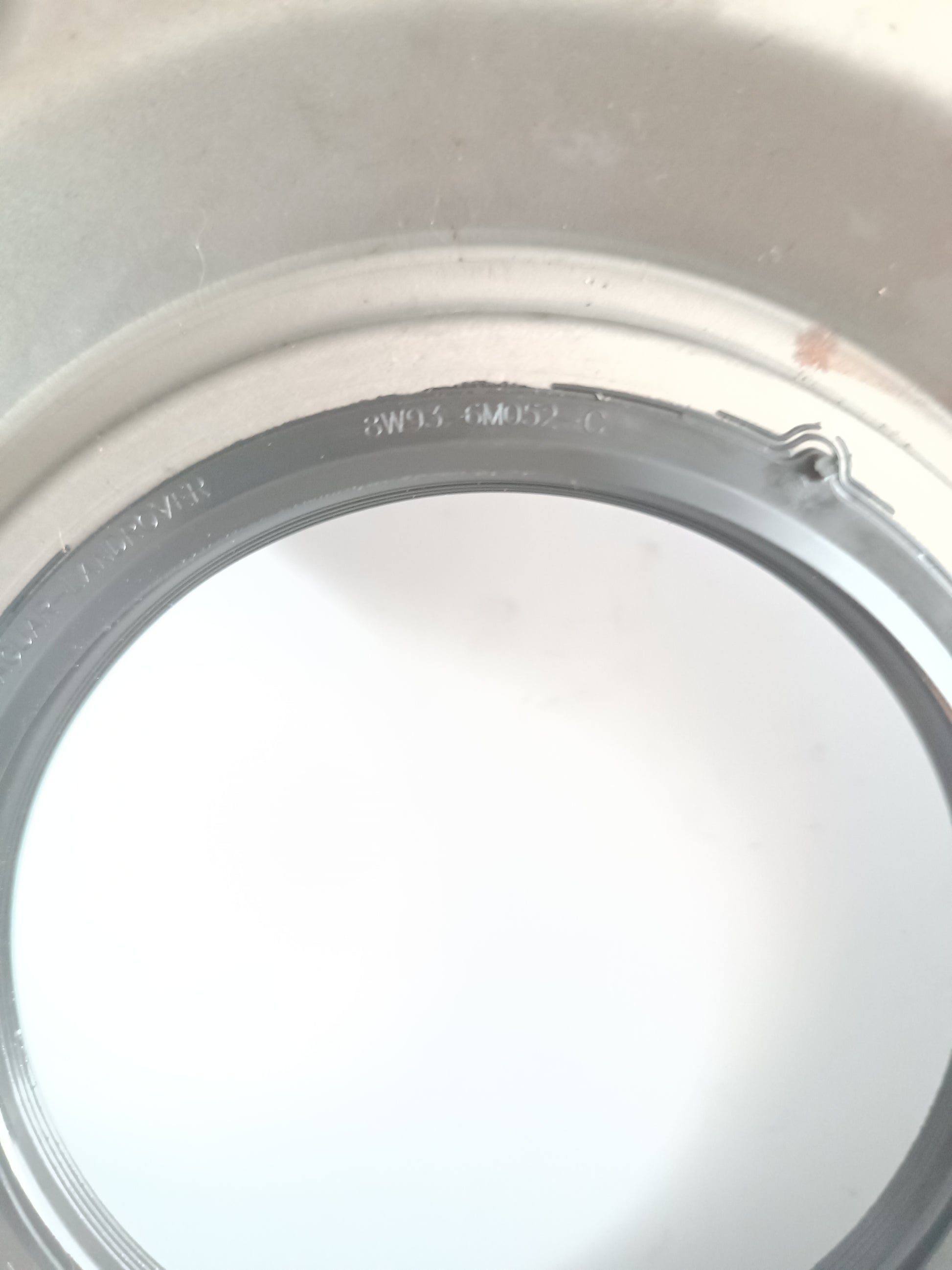 LR043721,C2Z27888