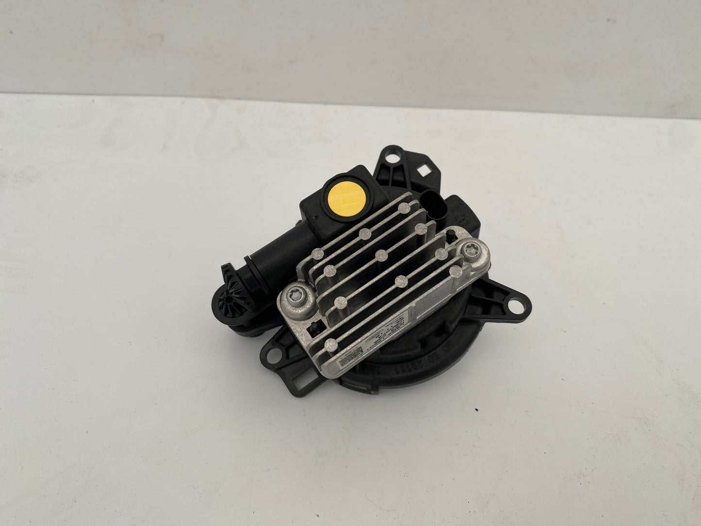 LR166833,LR130799