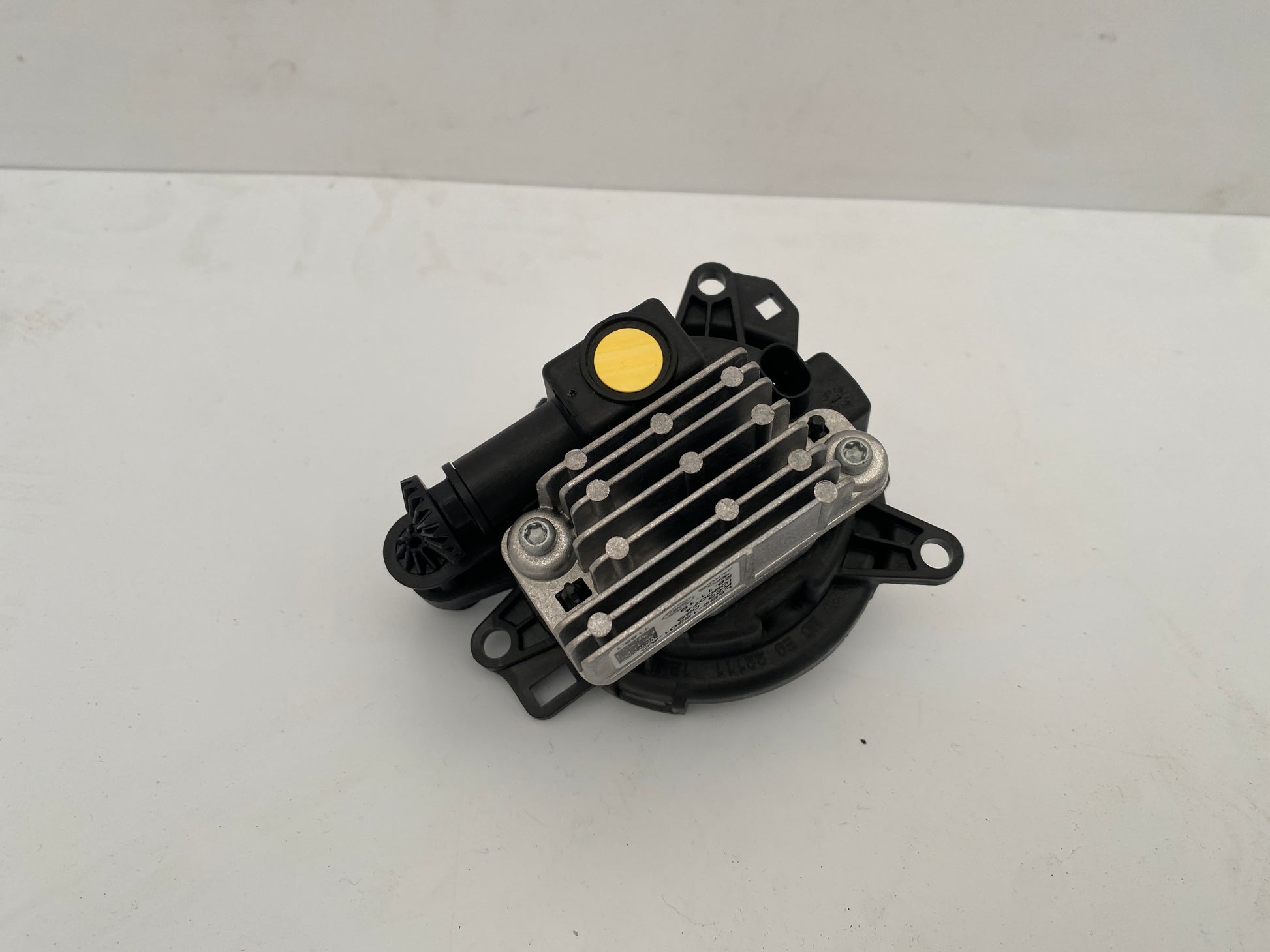 LR166833,LR130799