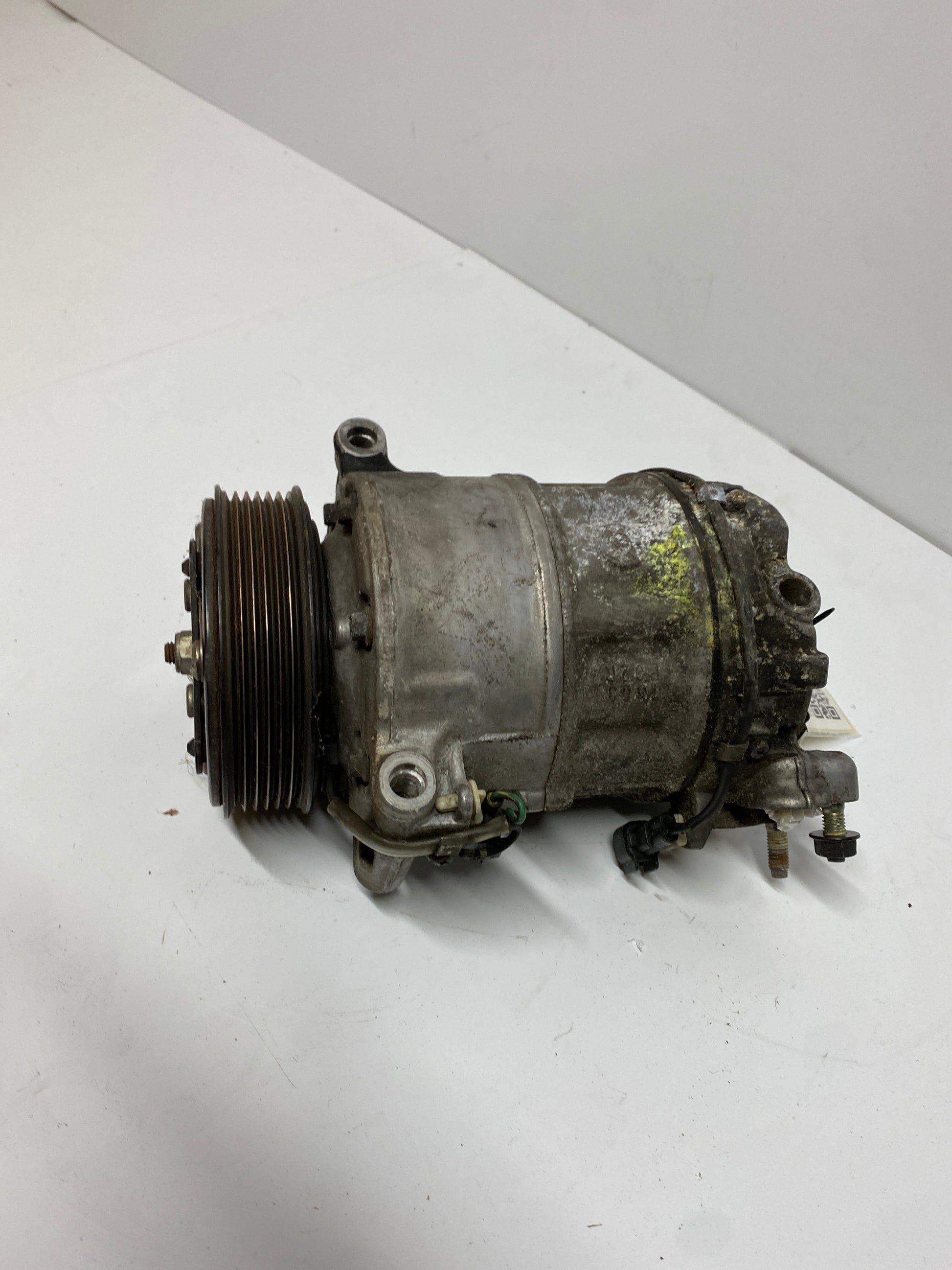 LR058017,LR013934,C2Z4345,C2D38611