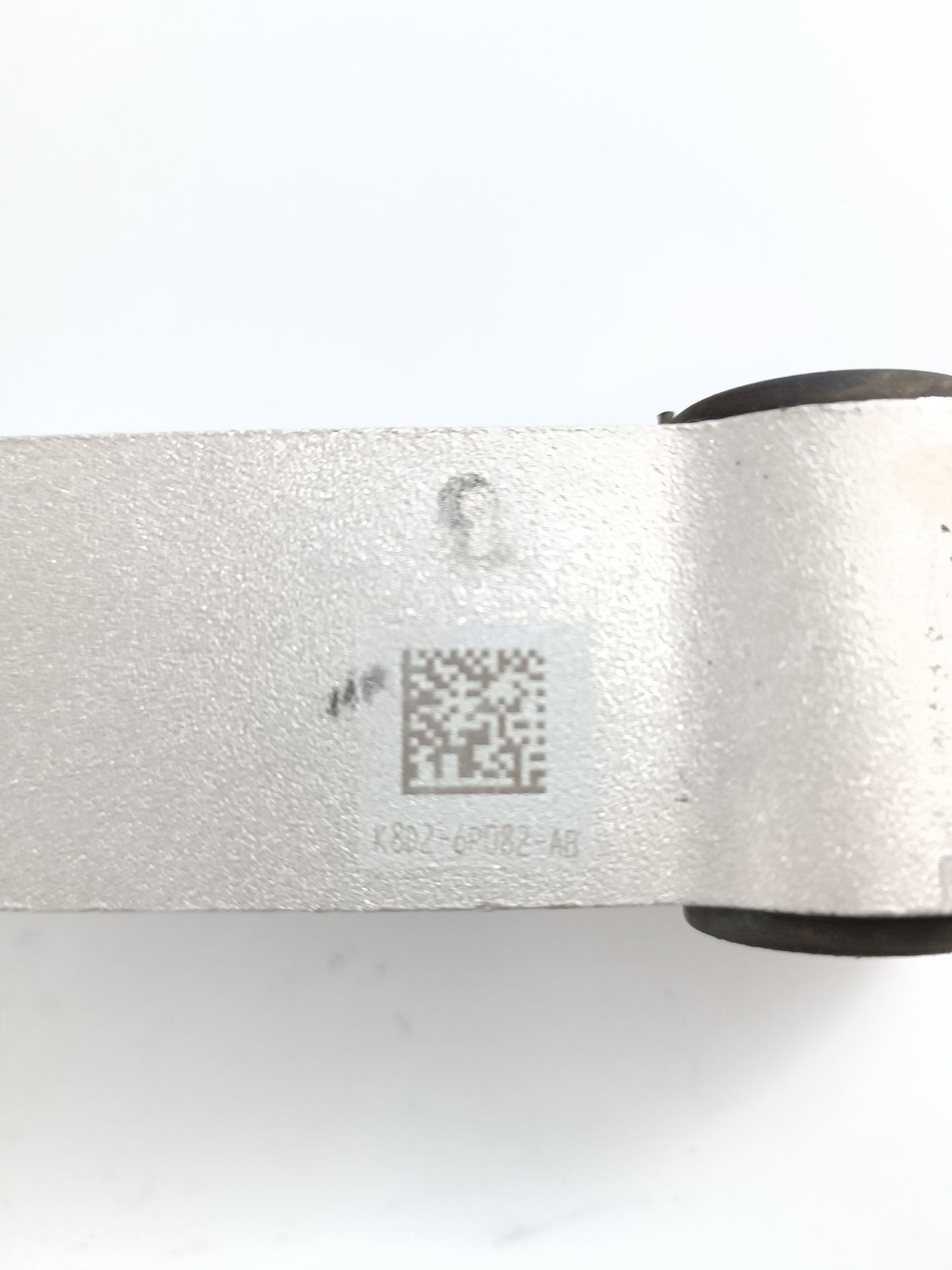 LR114069,J9C10917