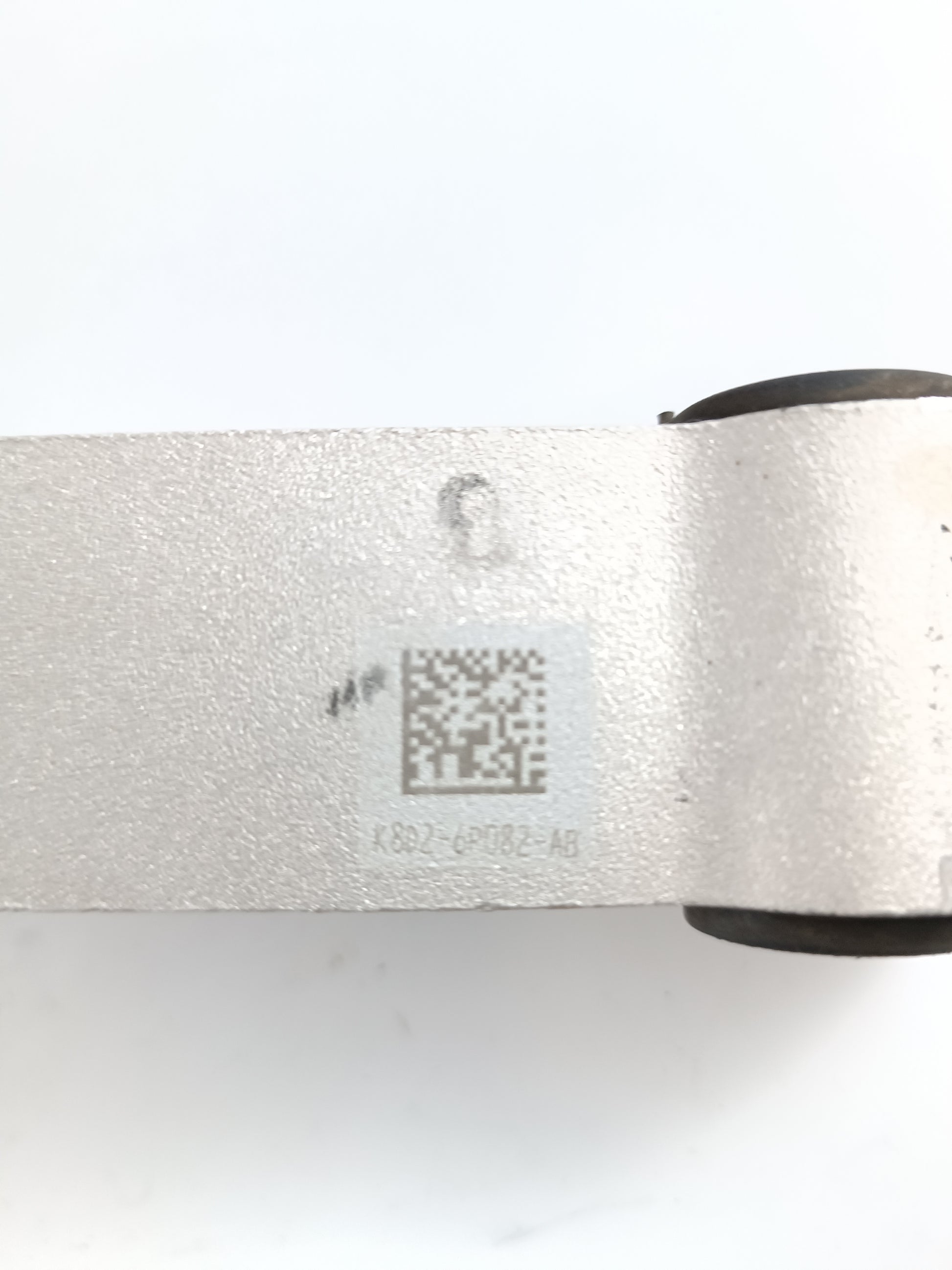 LR114069,J9C10917