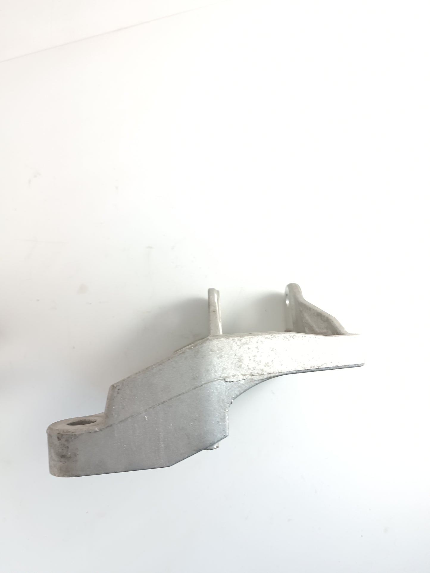 LR095899,LR071977,J9C1512