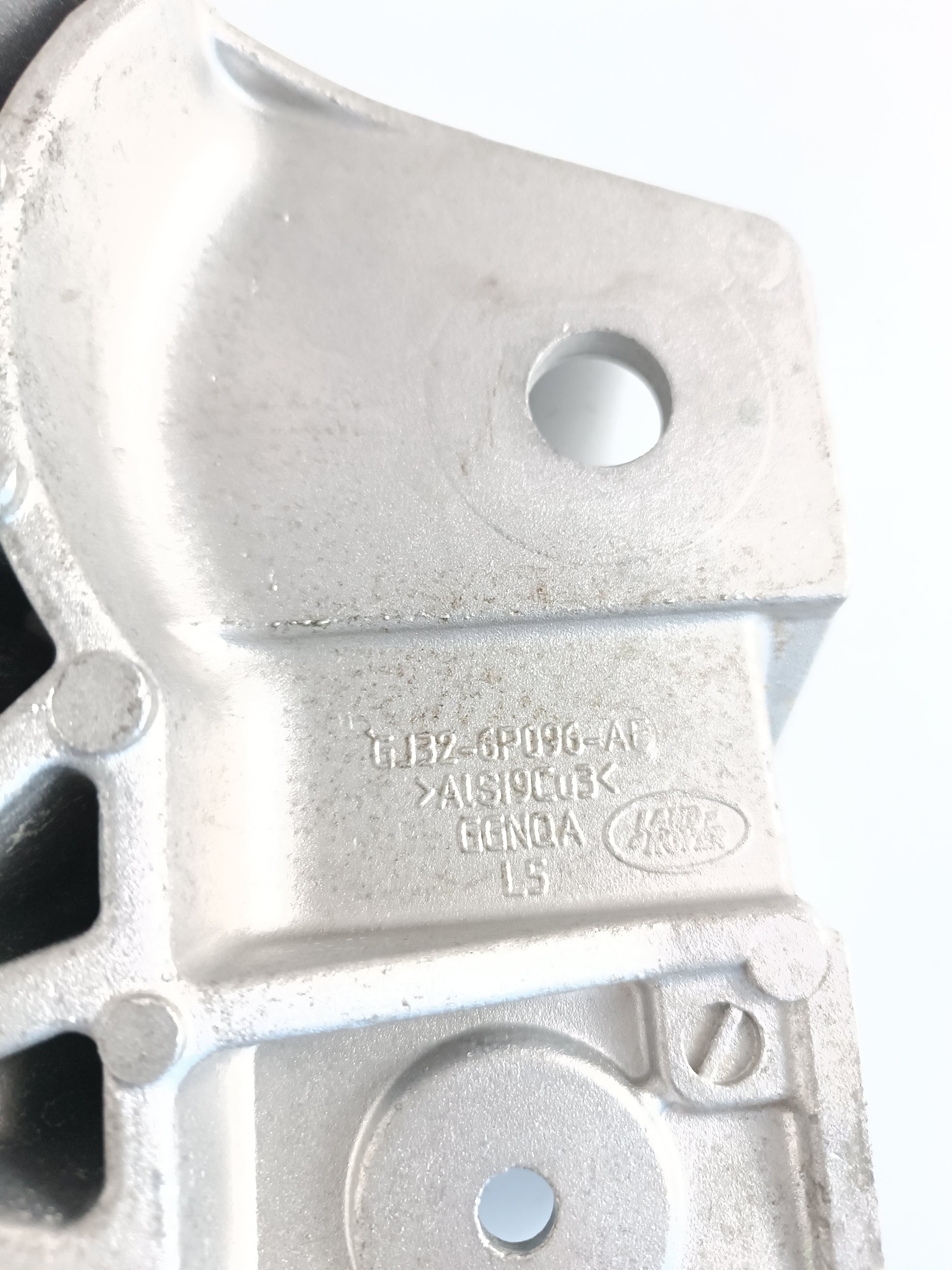 LR095899,LR071977,J9C1512