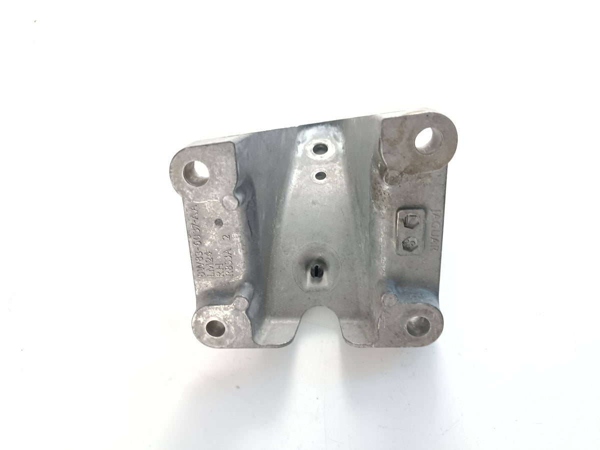 C2Z4399,AJ813753