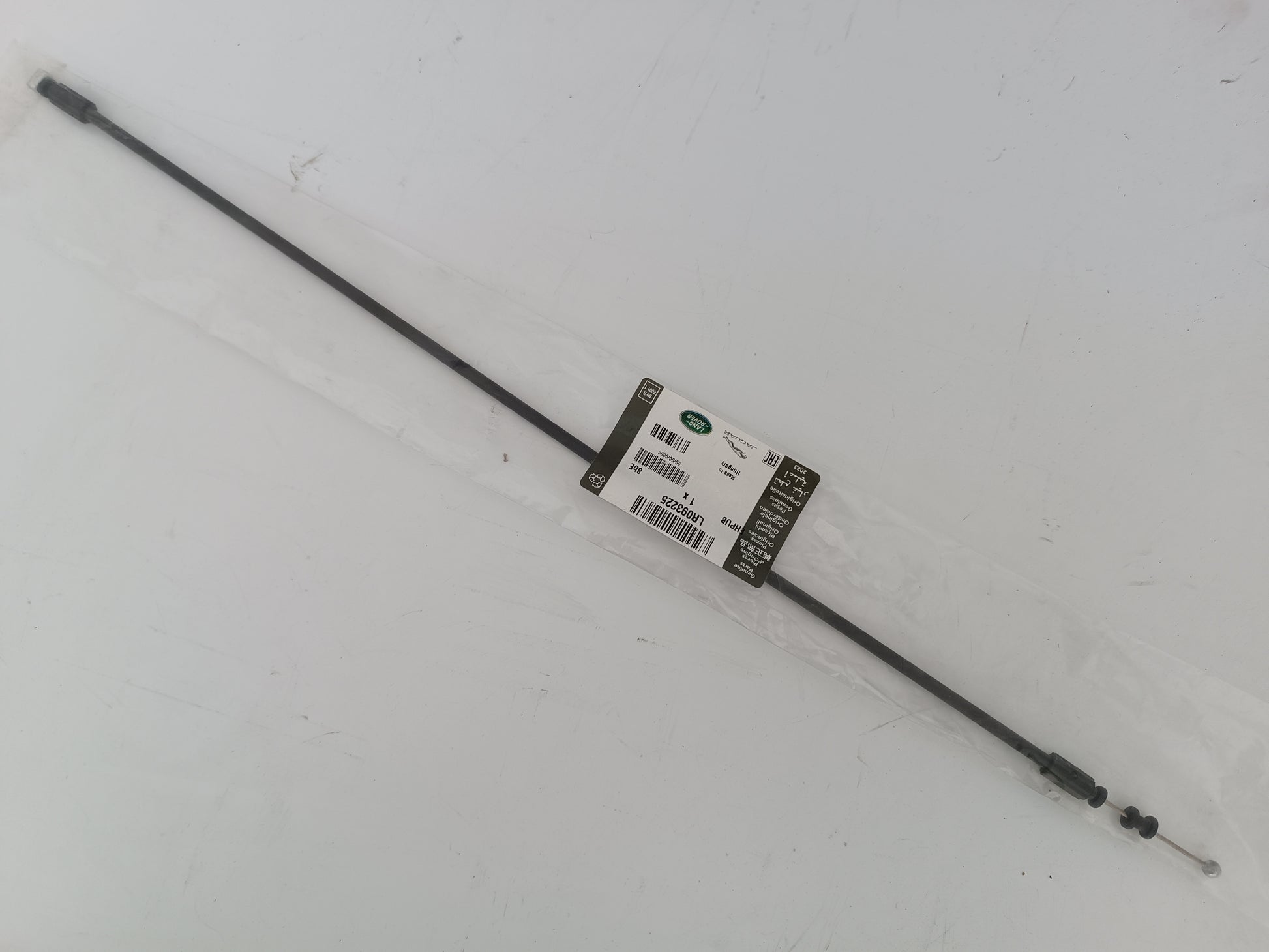 LR093225