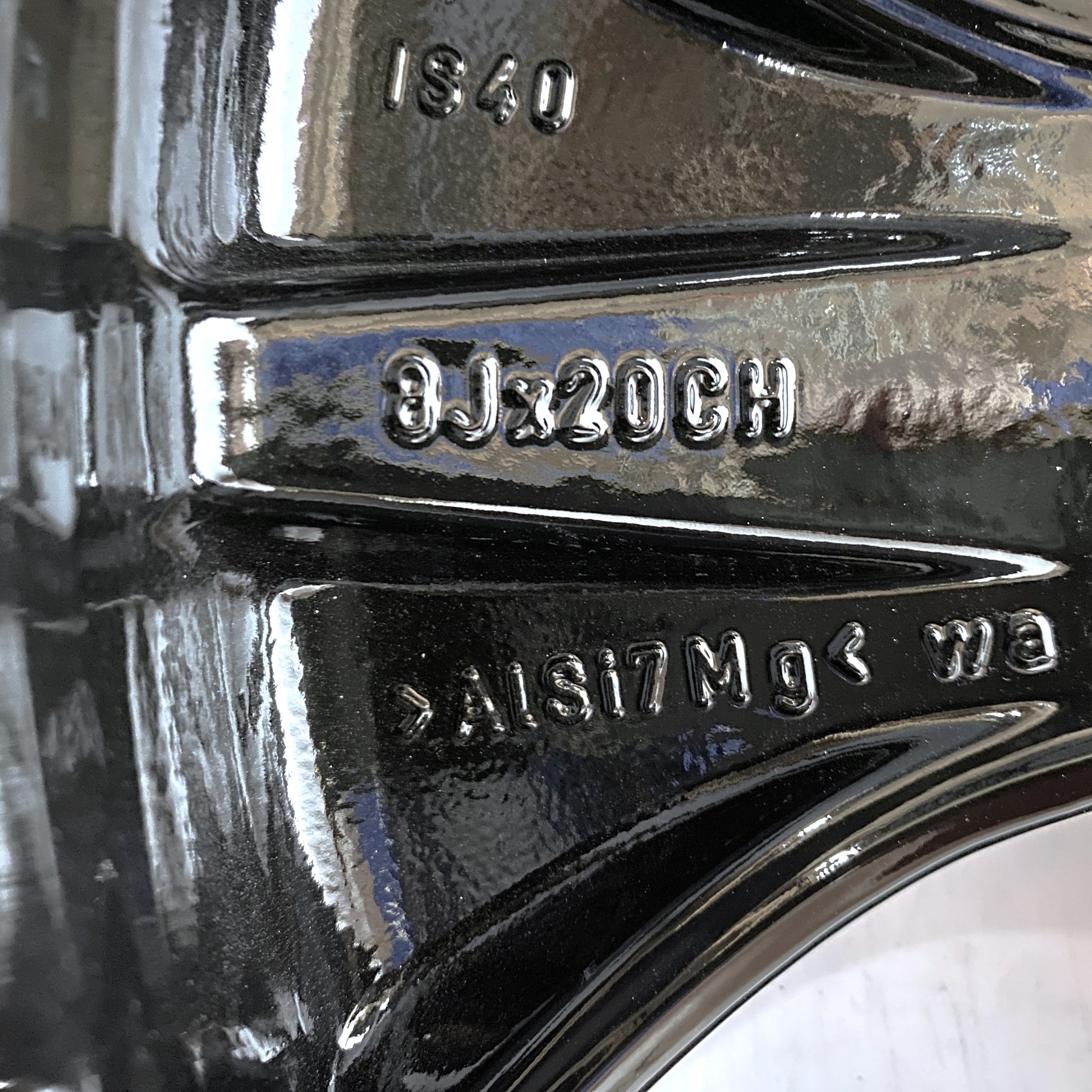 J9C3208