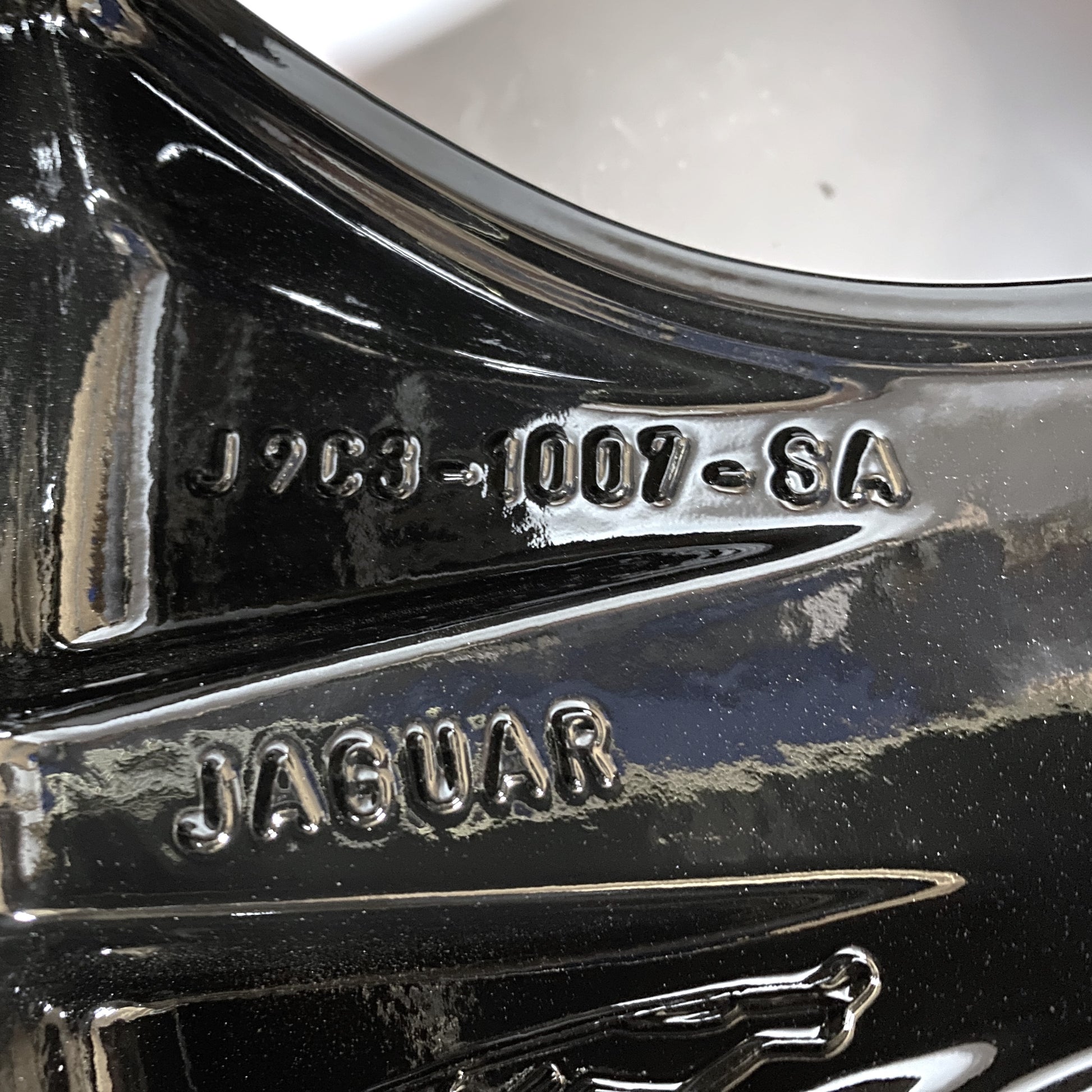 J9C3208