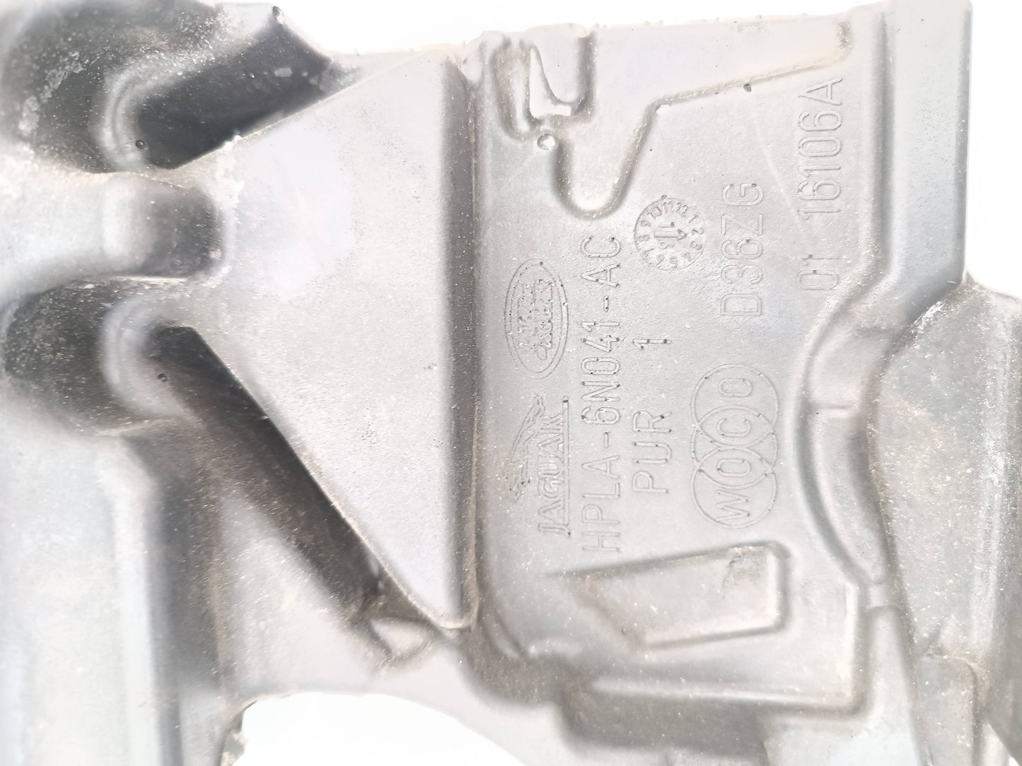 LR082537