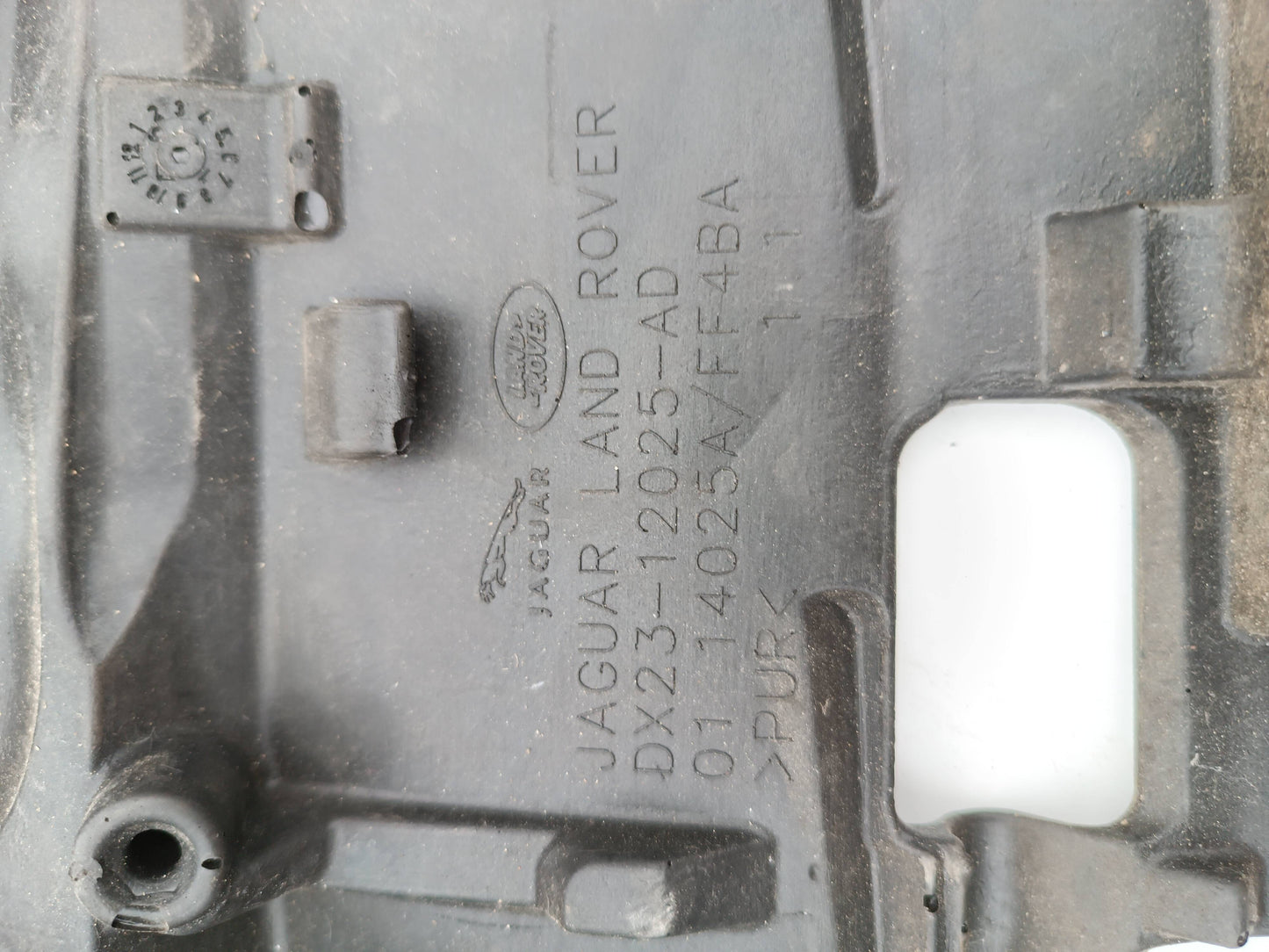 LR041660,C2Z28259,C2Z20757,AJ813955,AJ813783