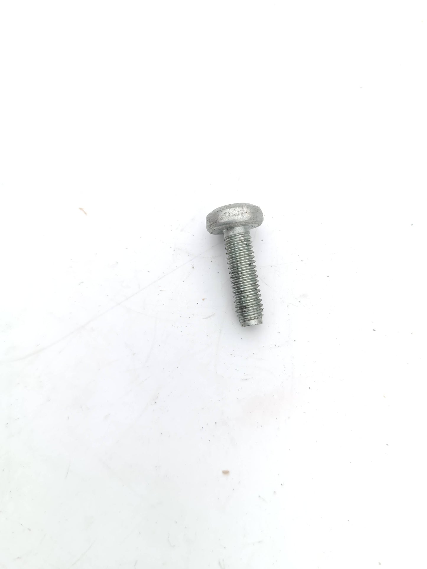LR010904,AJ811580