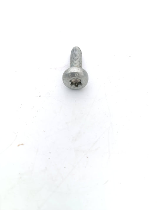 LR010904,AJ811580