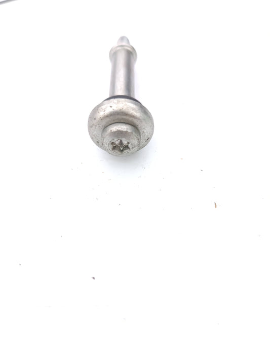 LR010762,AJ812456