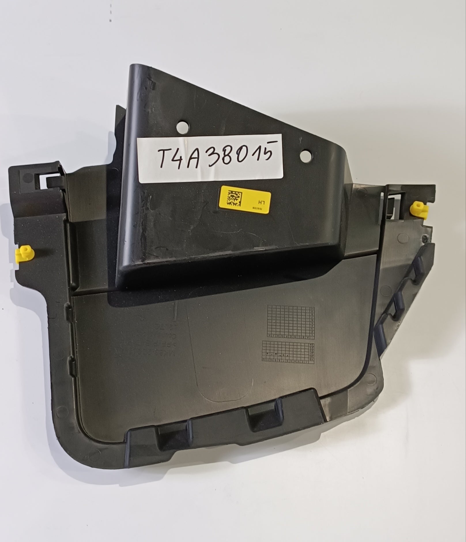 T4A38015