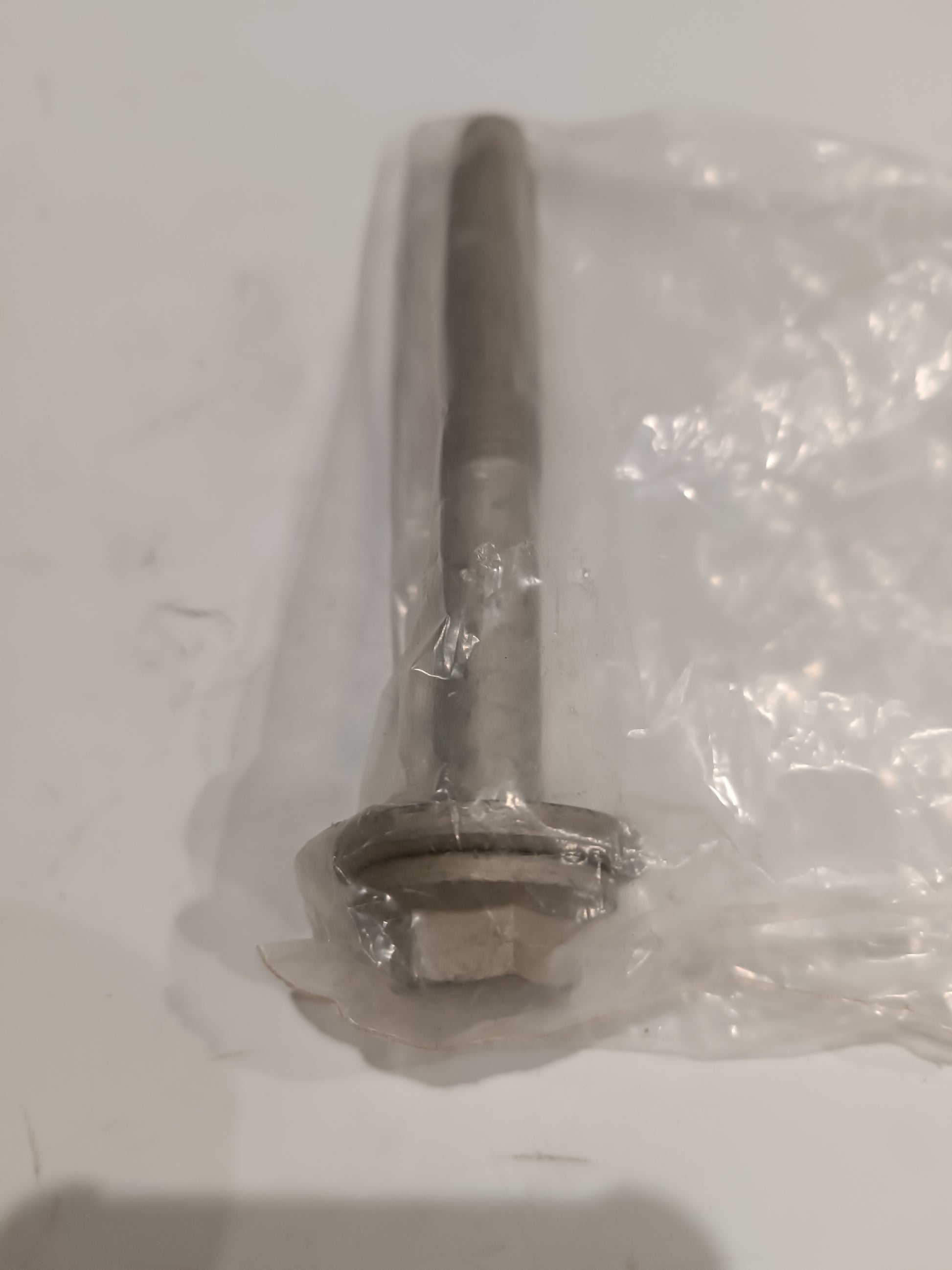 T2H3774,LR060781