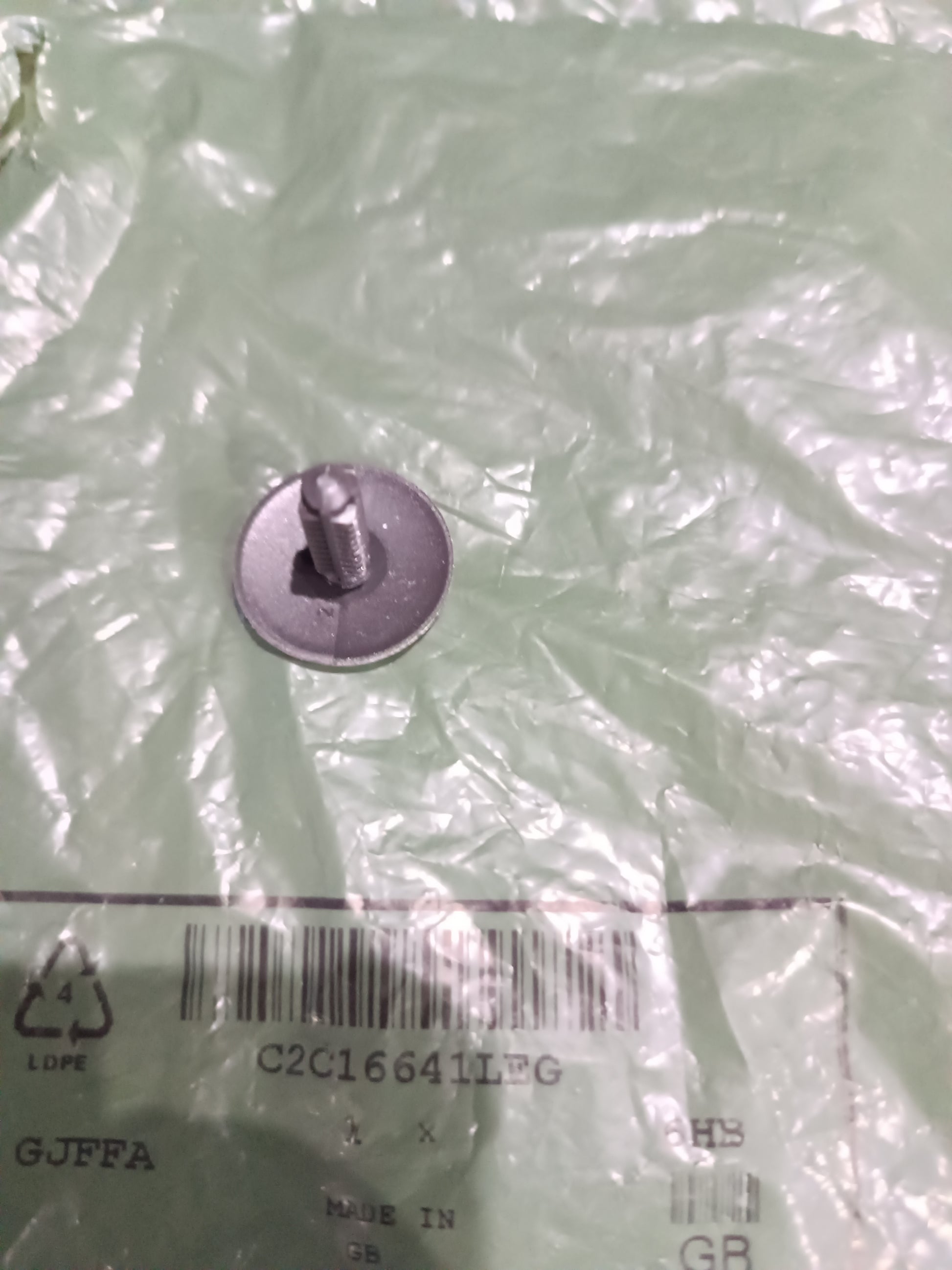 LR000891,C2C16641LEG