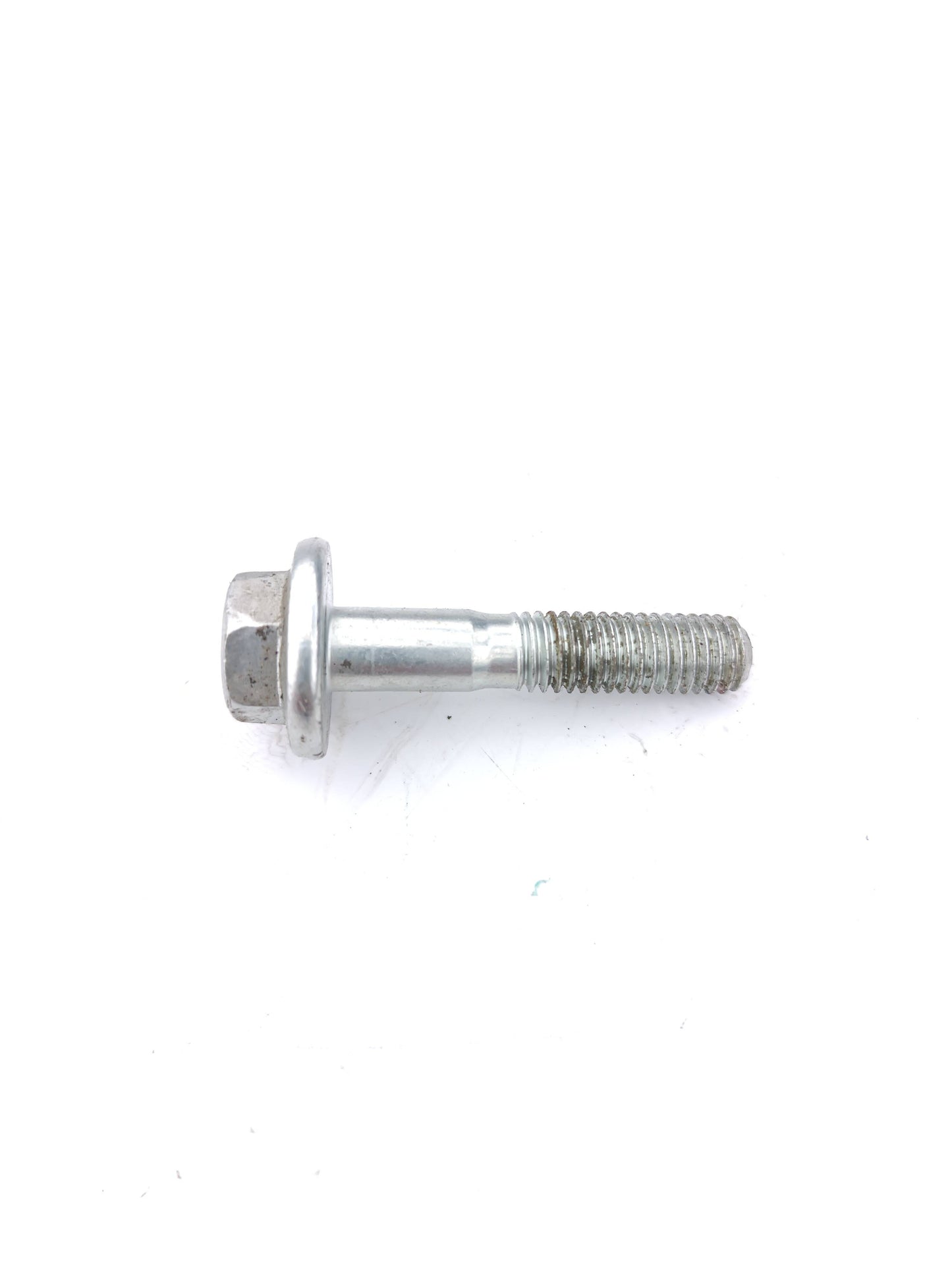 LR016837,AJ811608