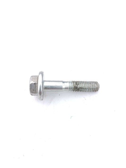 LR016837,AJ811608