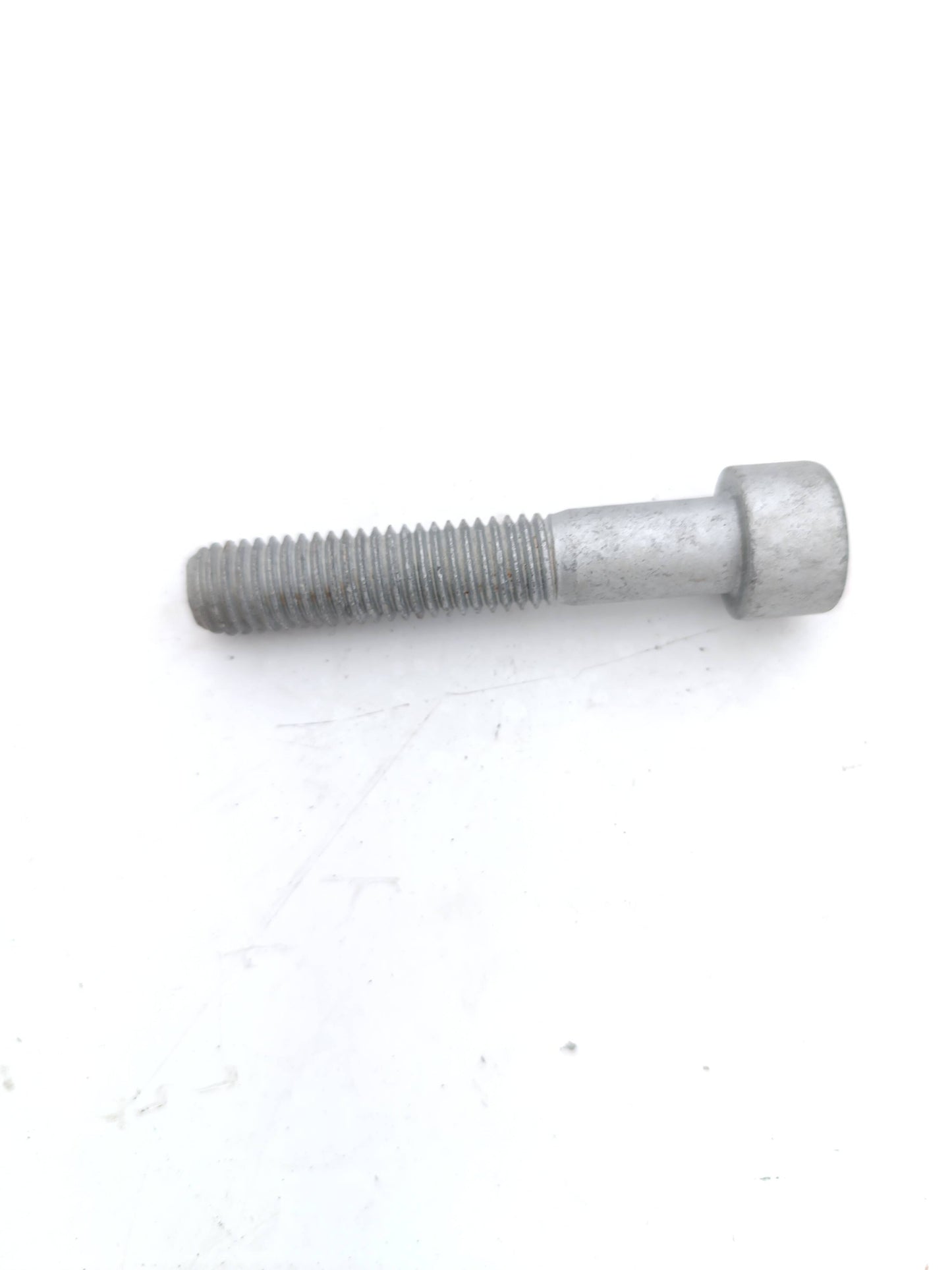 LR000067,C2Z16650