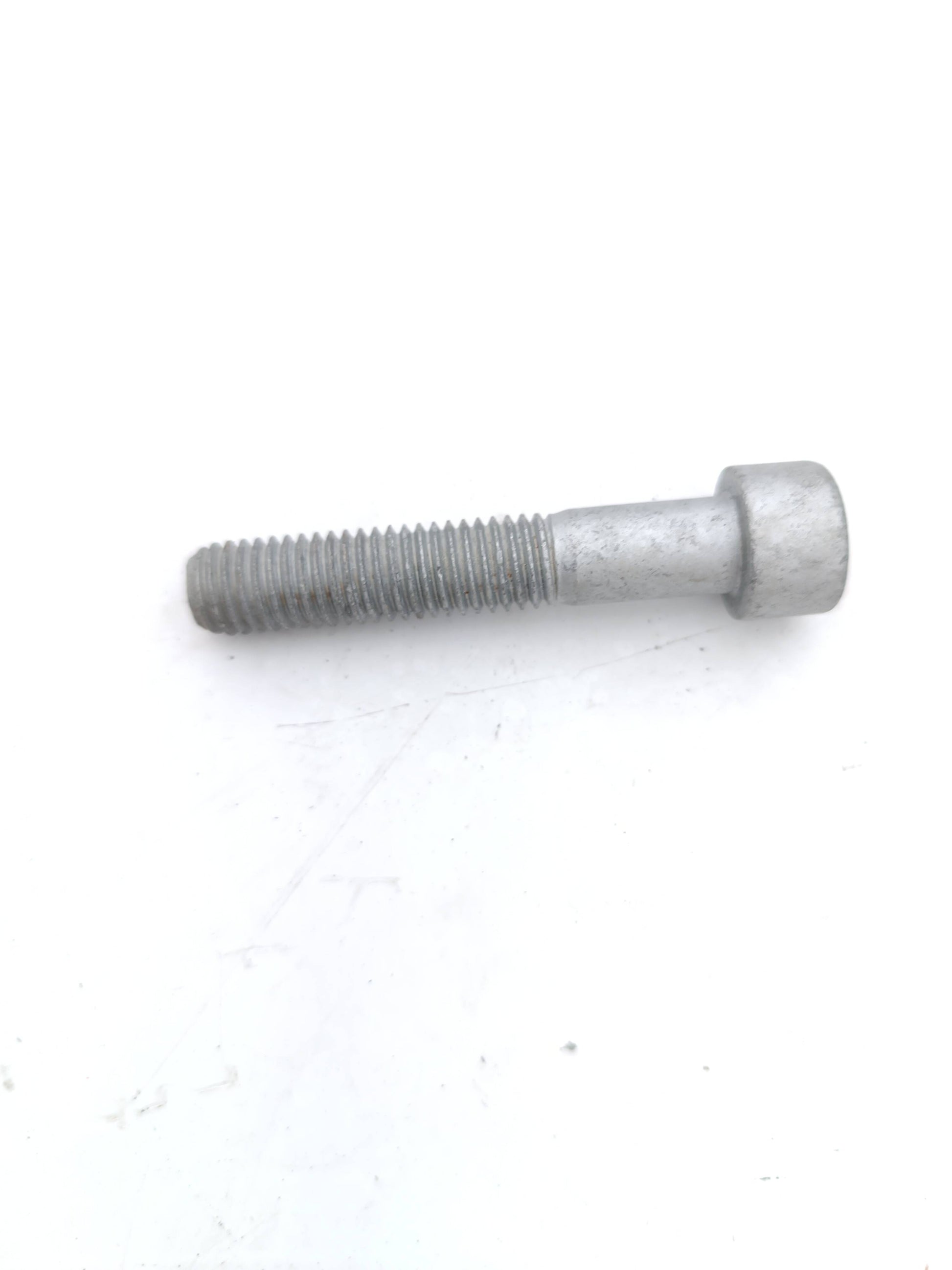 LR000067,C2Z16650