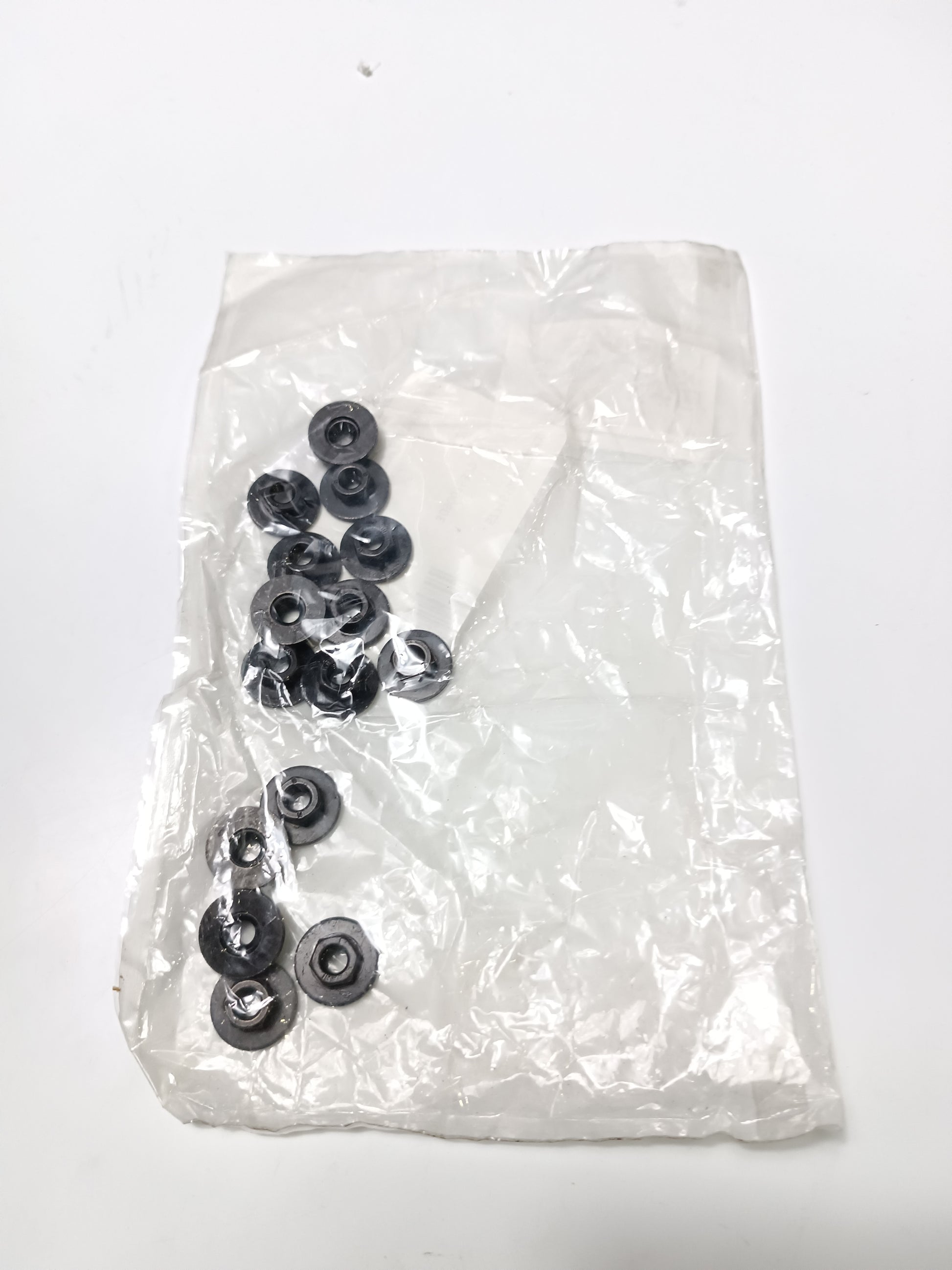LR038528,C2D40989