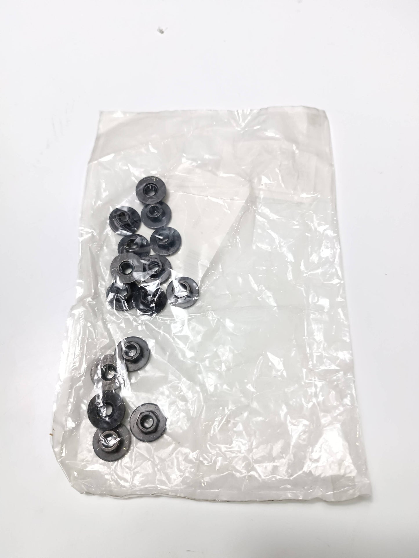LR038528,C2D40989